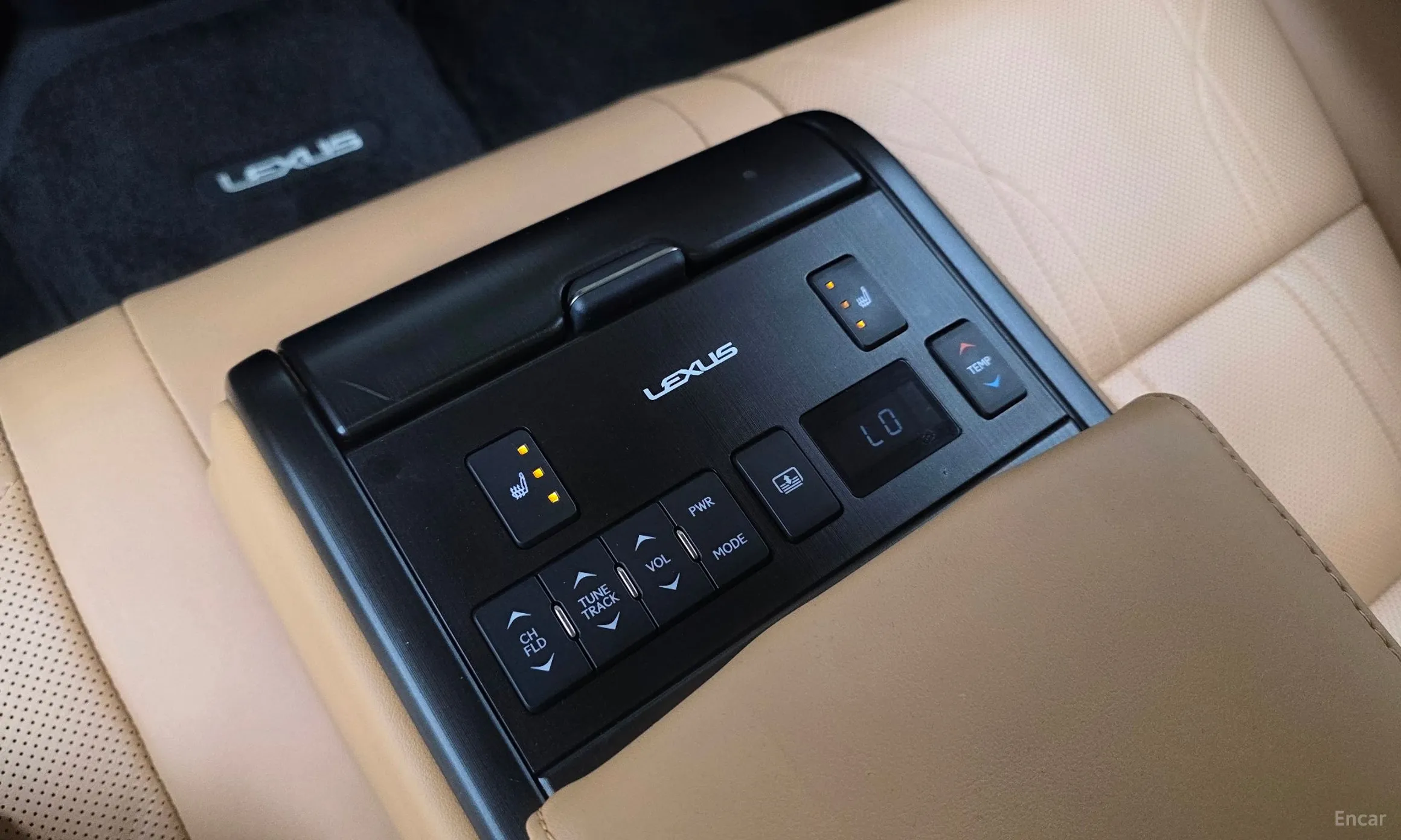 Lexus ES300h 7th Generation превью 18