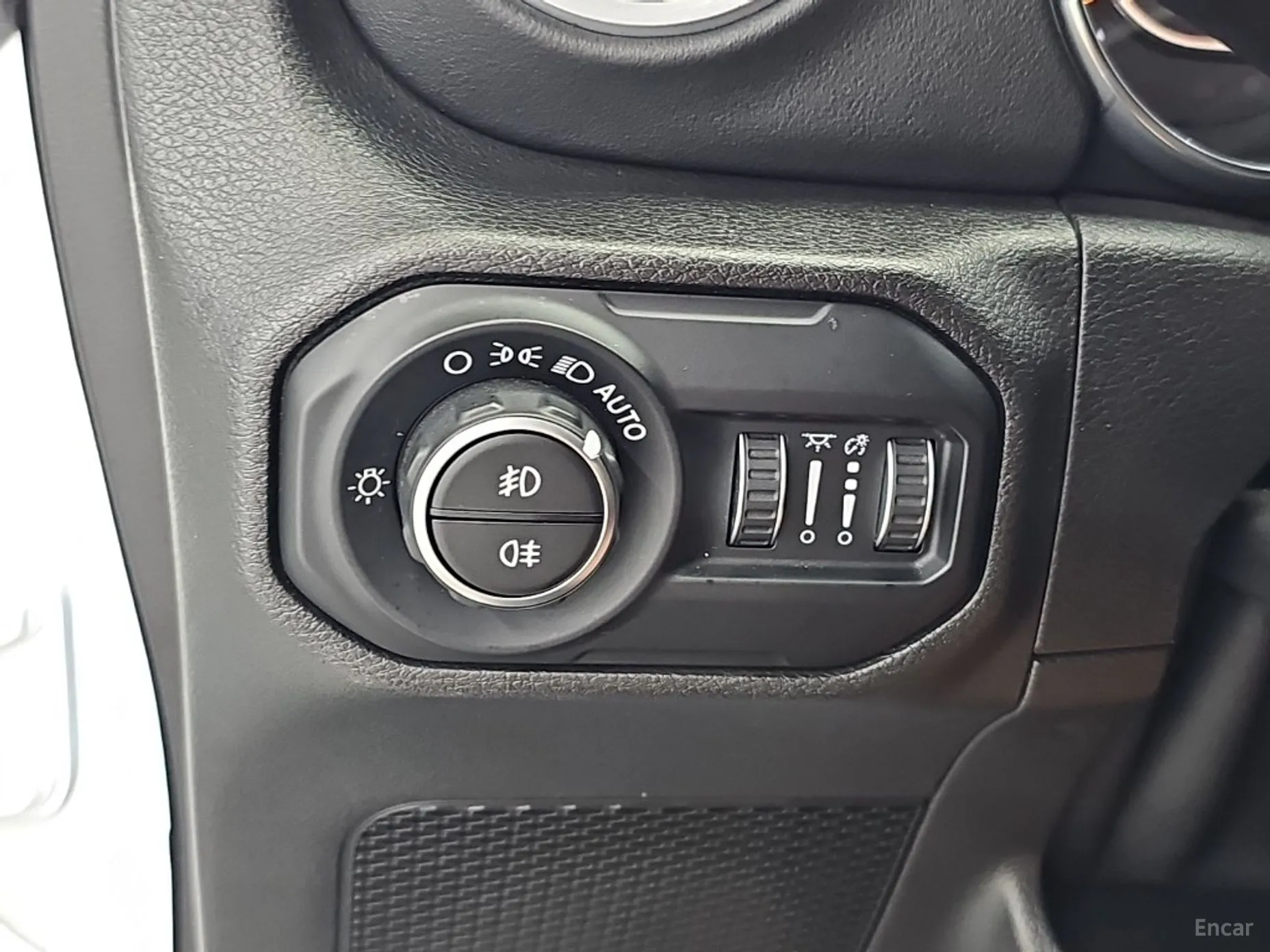 Jeep Wrangler (JL) превью 19