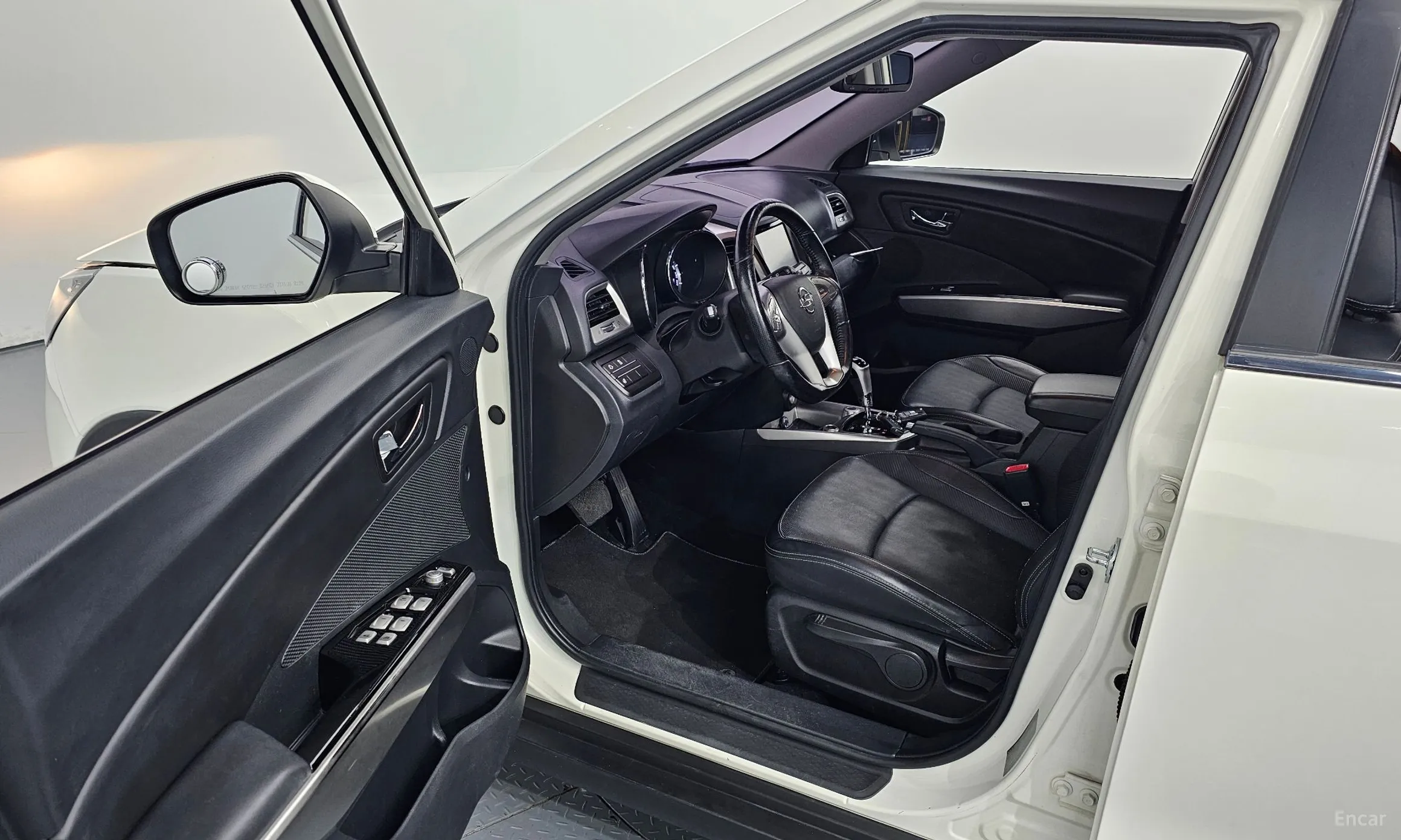KG Mobility (SsangYong) Tivoli, Lazio превью 10