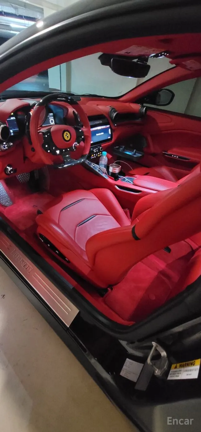 Ferrari GTC4 Rousseau превью 7
