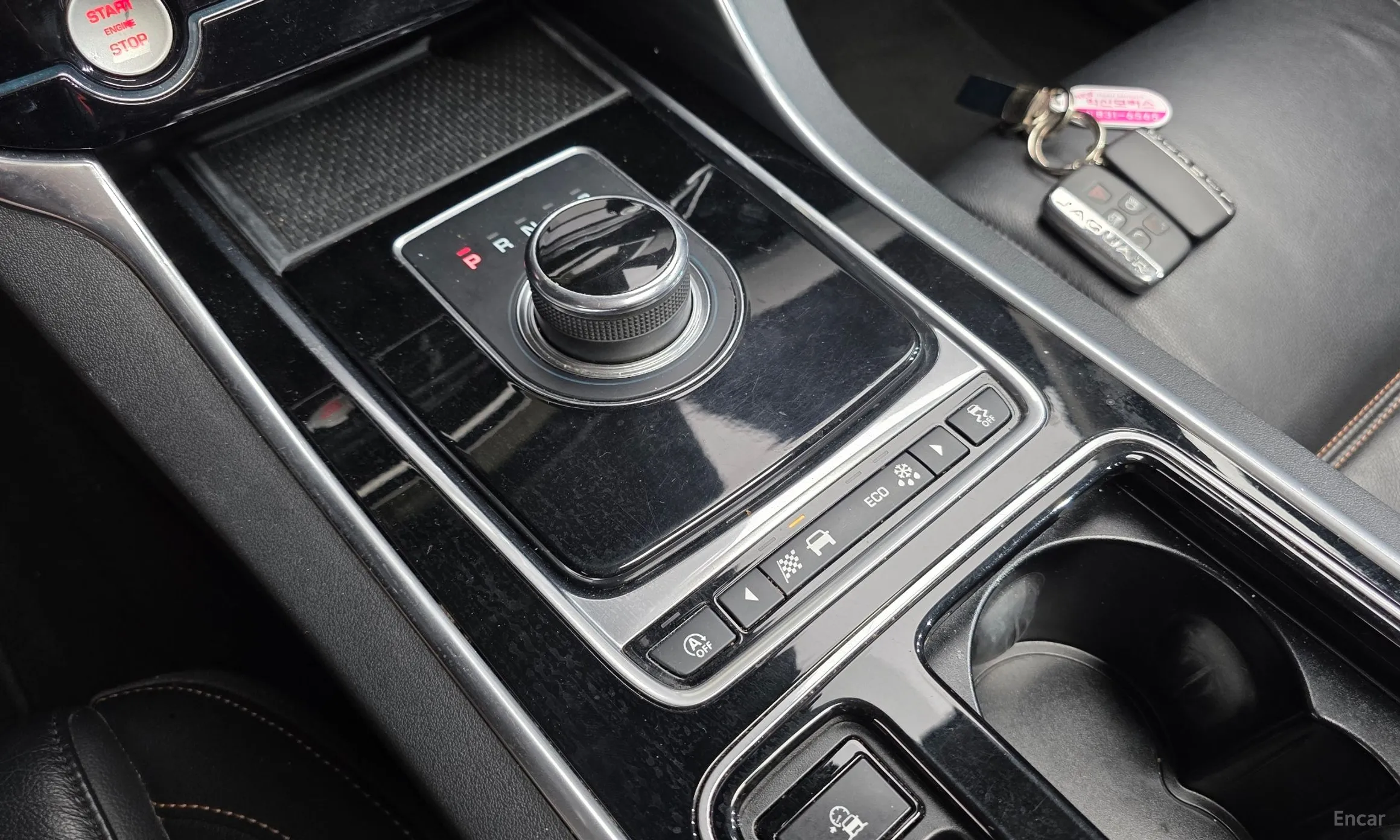 Jaguar XE превью 9
