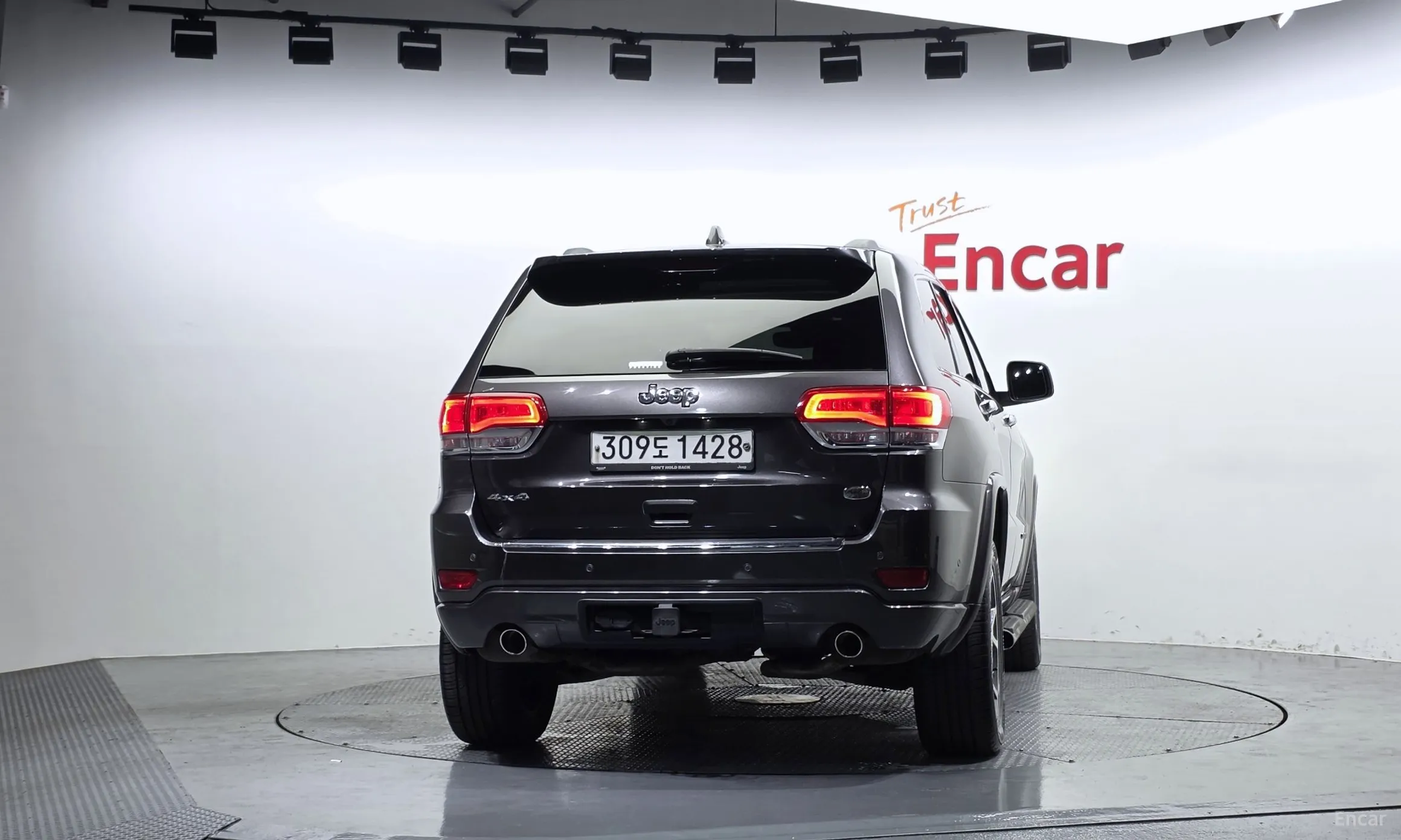 Jeep Grand Cherokee превью 4