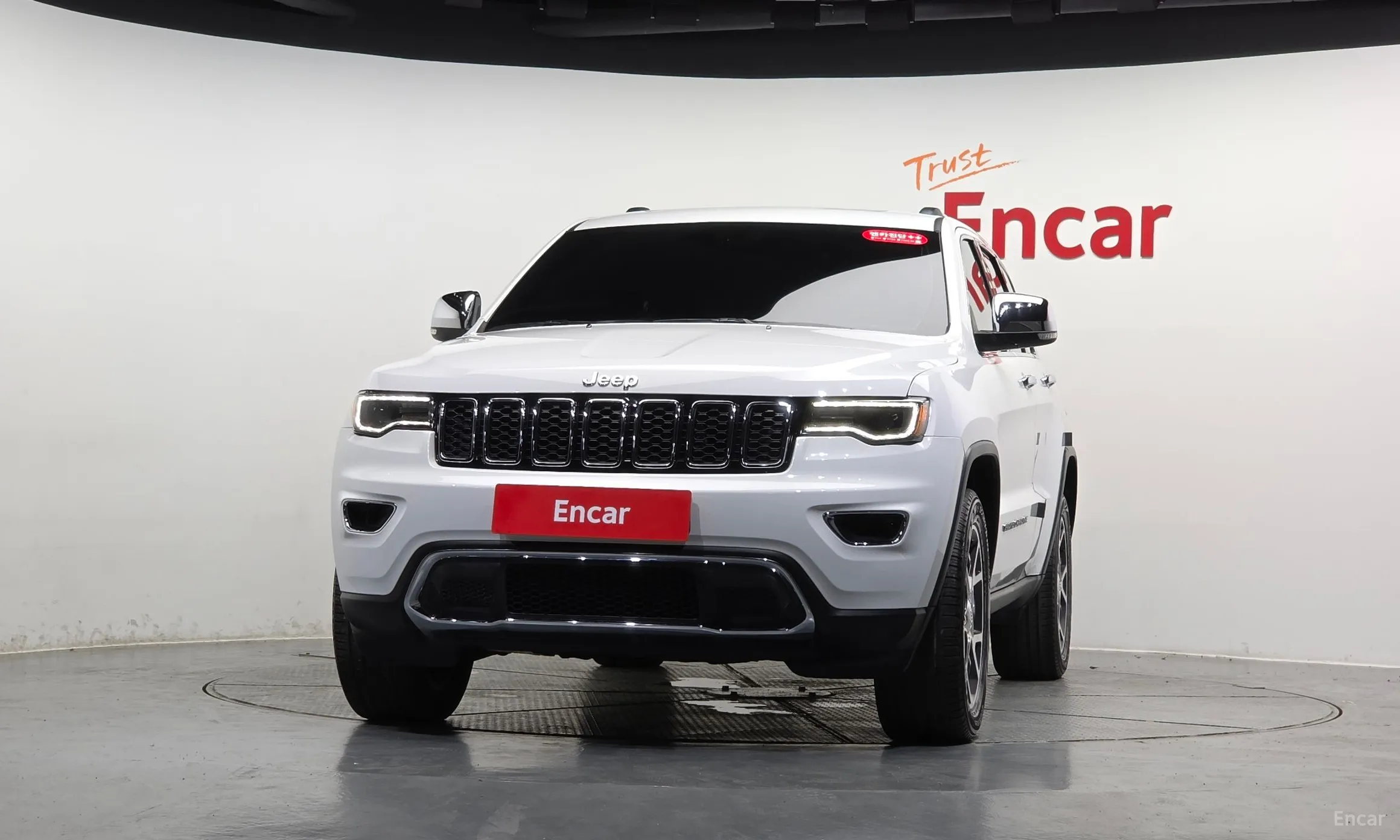 Jeep Grand Cherokee превью 3