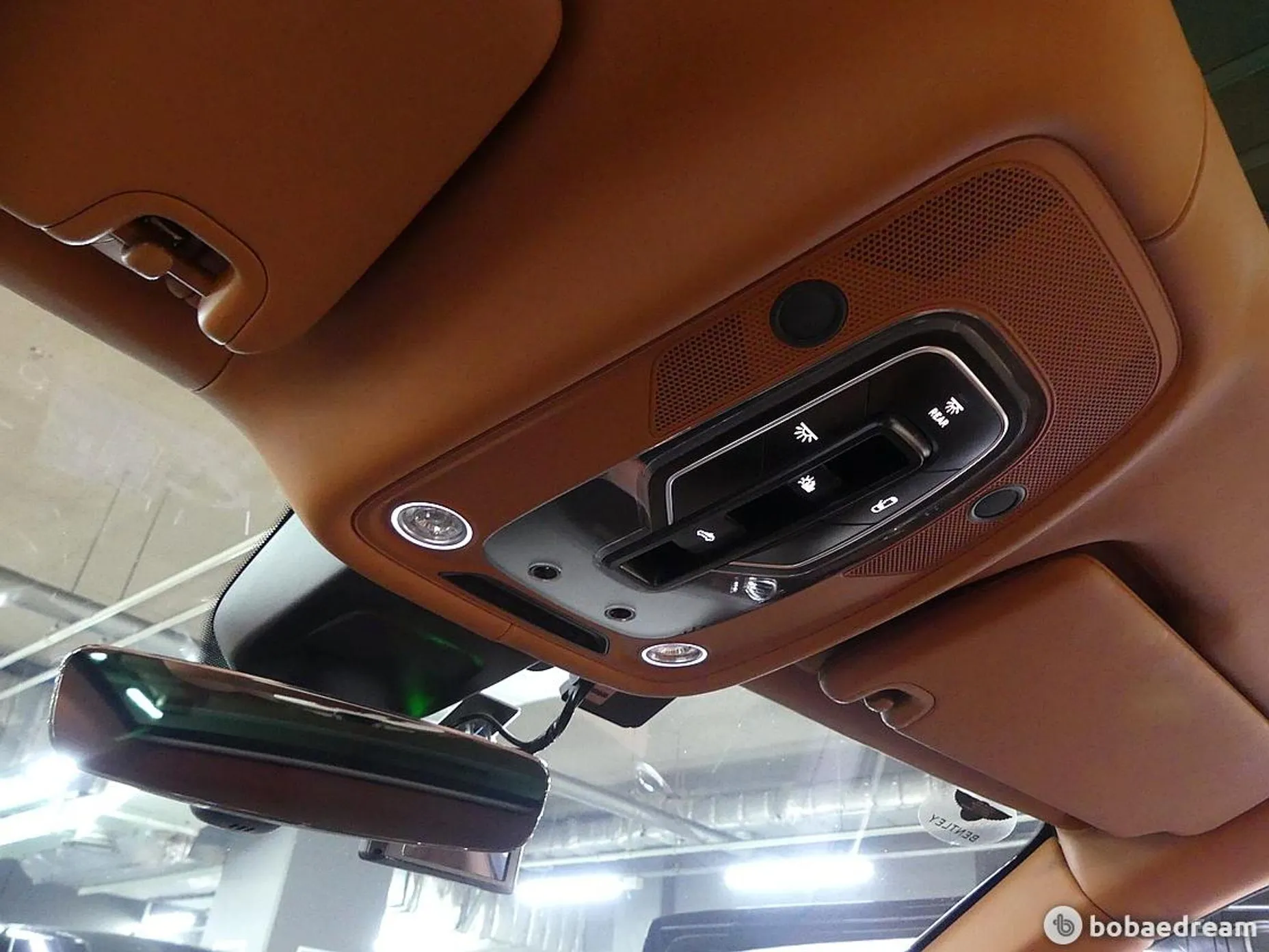 Bentley Bentayga превью 16