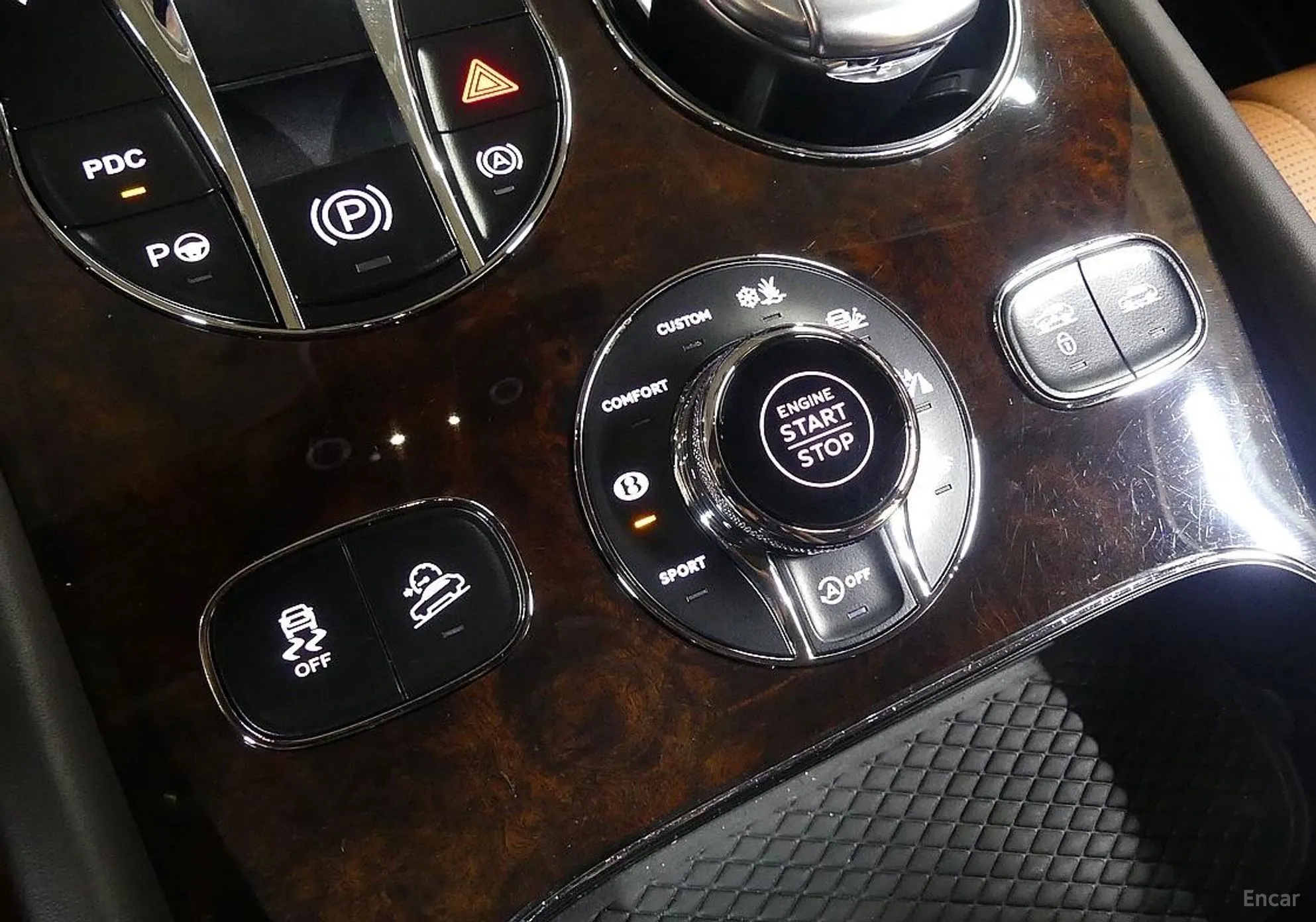 Bentley Bentayga превью 18