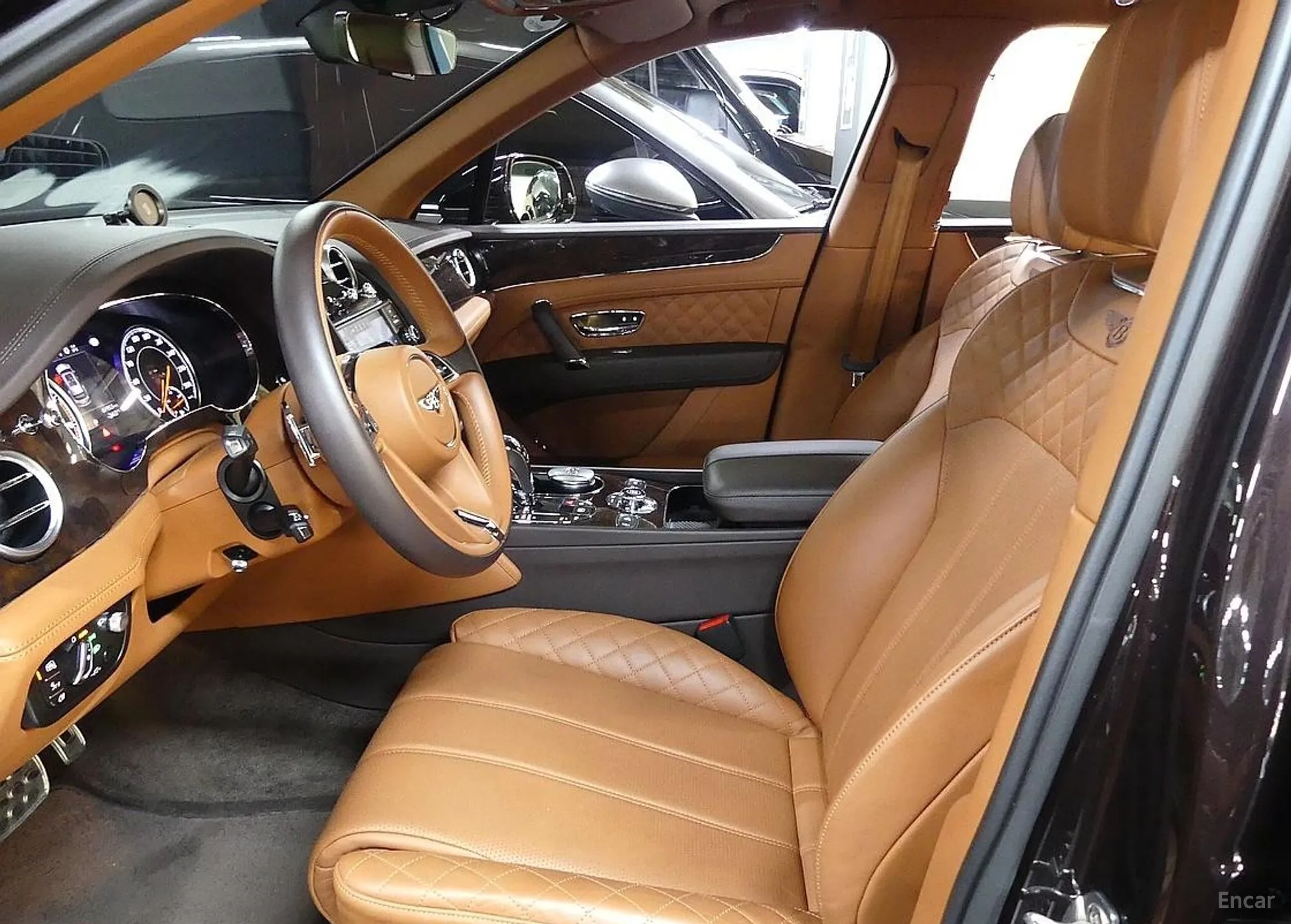 Bentley Bentayga превью 4