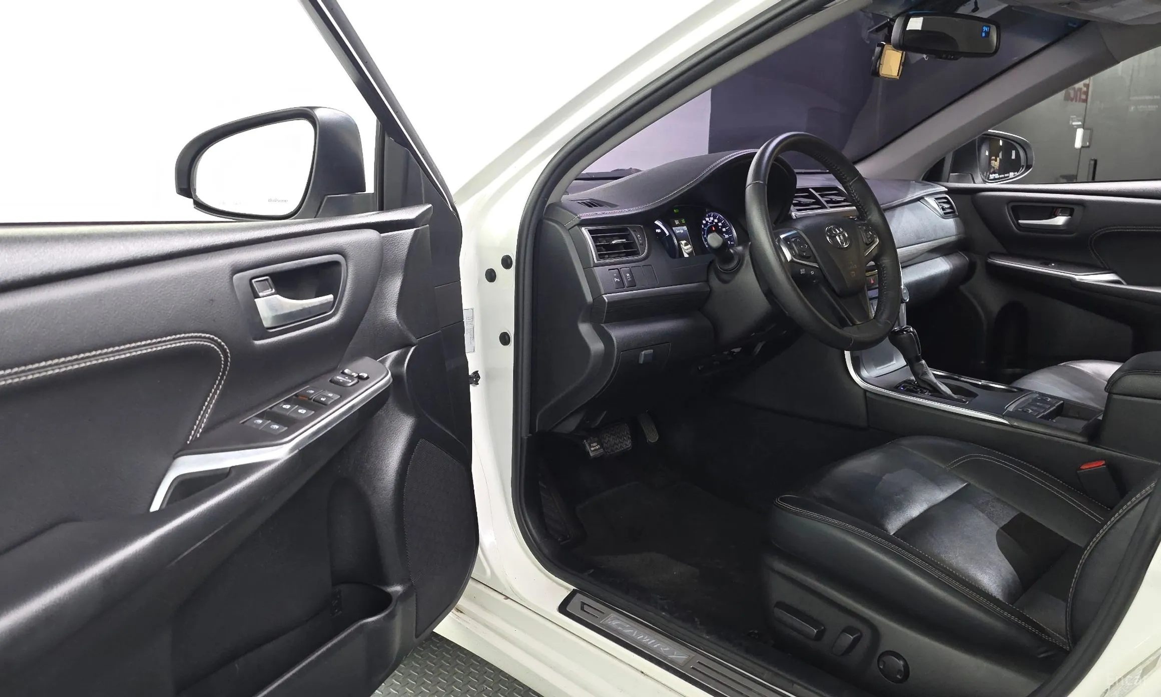 Toyota New Camry превью 10