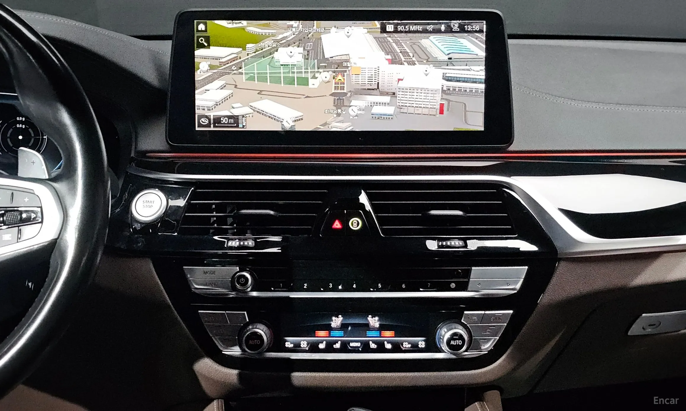 BMW 5 Series (G30) превью 14