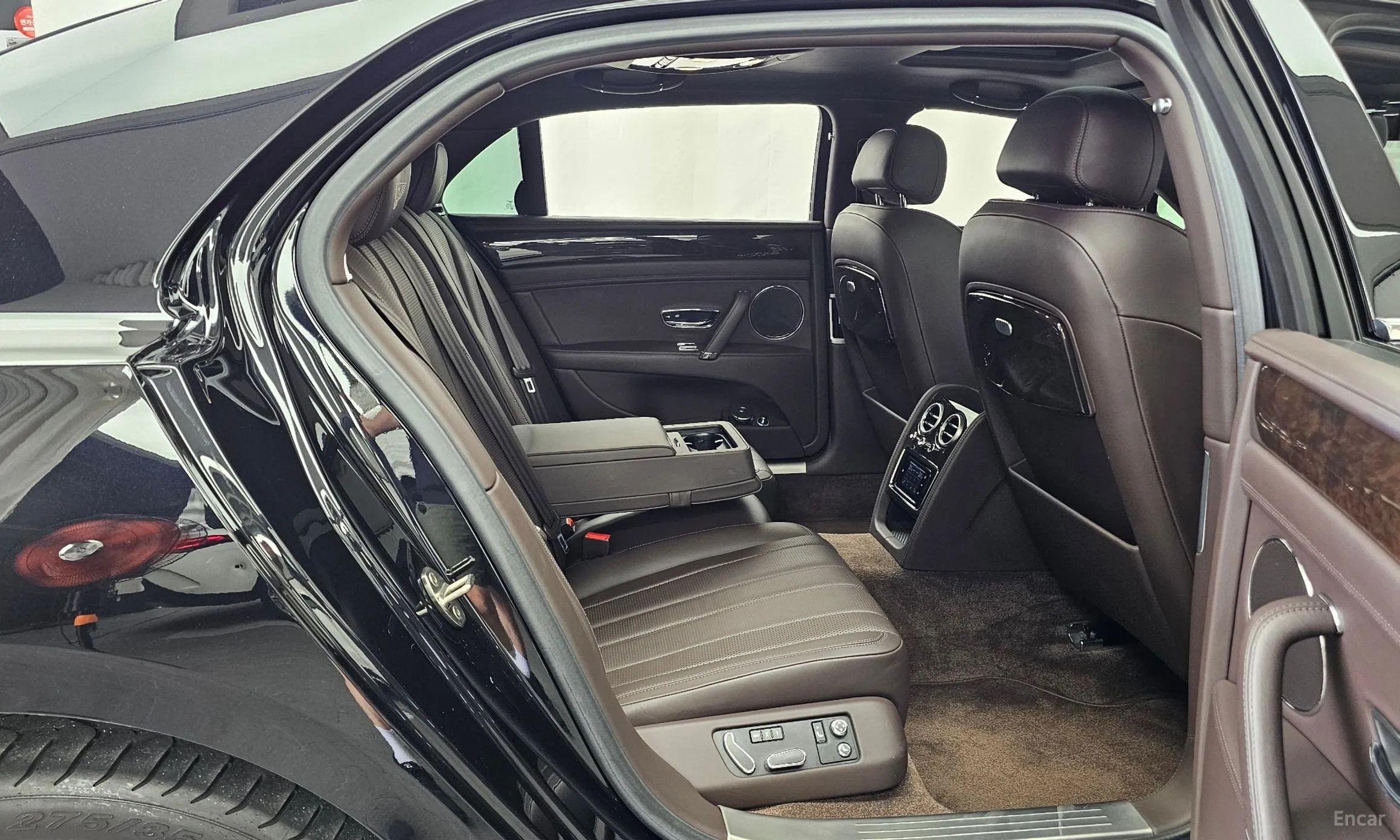 Bentley Flying Spur 2nd Generation превью 12
