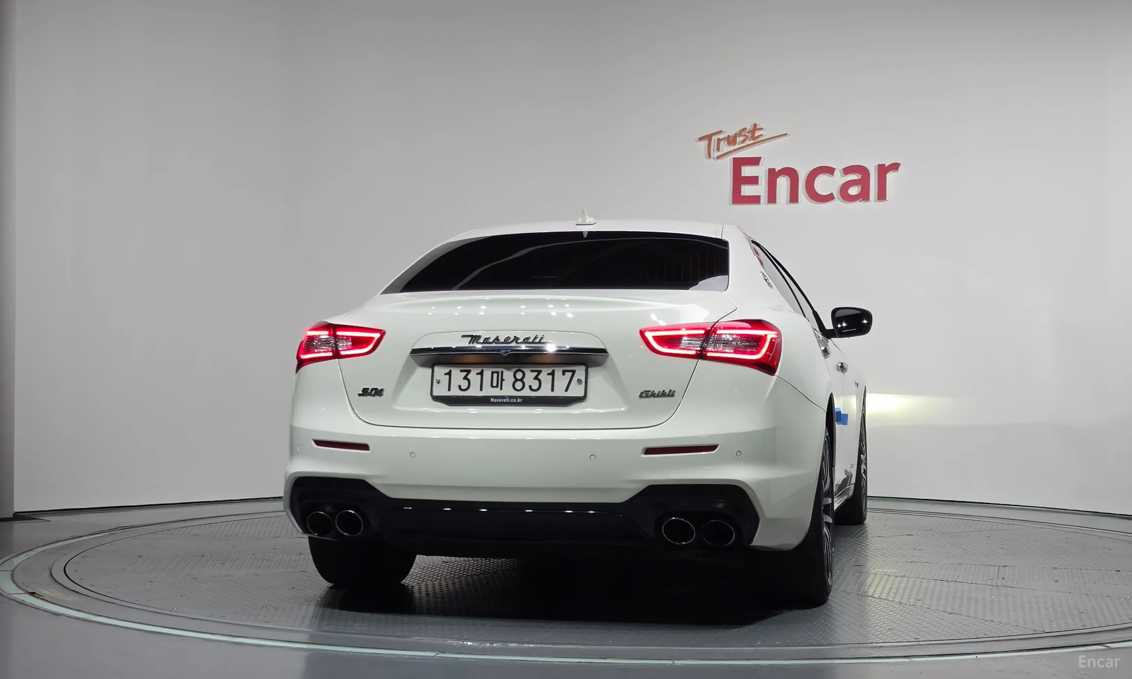 Maserati Ghibli превью 4