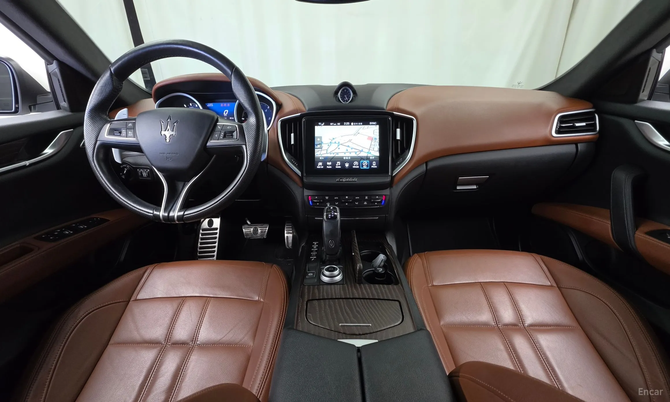 Maserati Ghibli превью 7