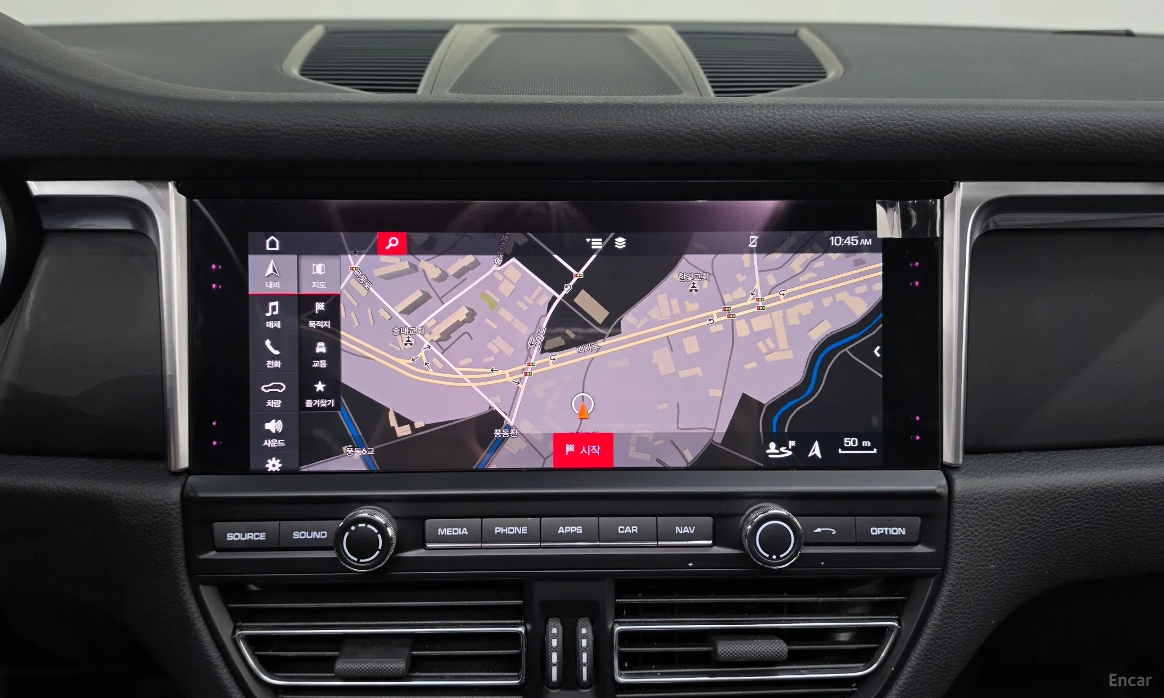 Porsche Macan превью 12