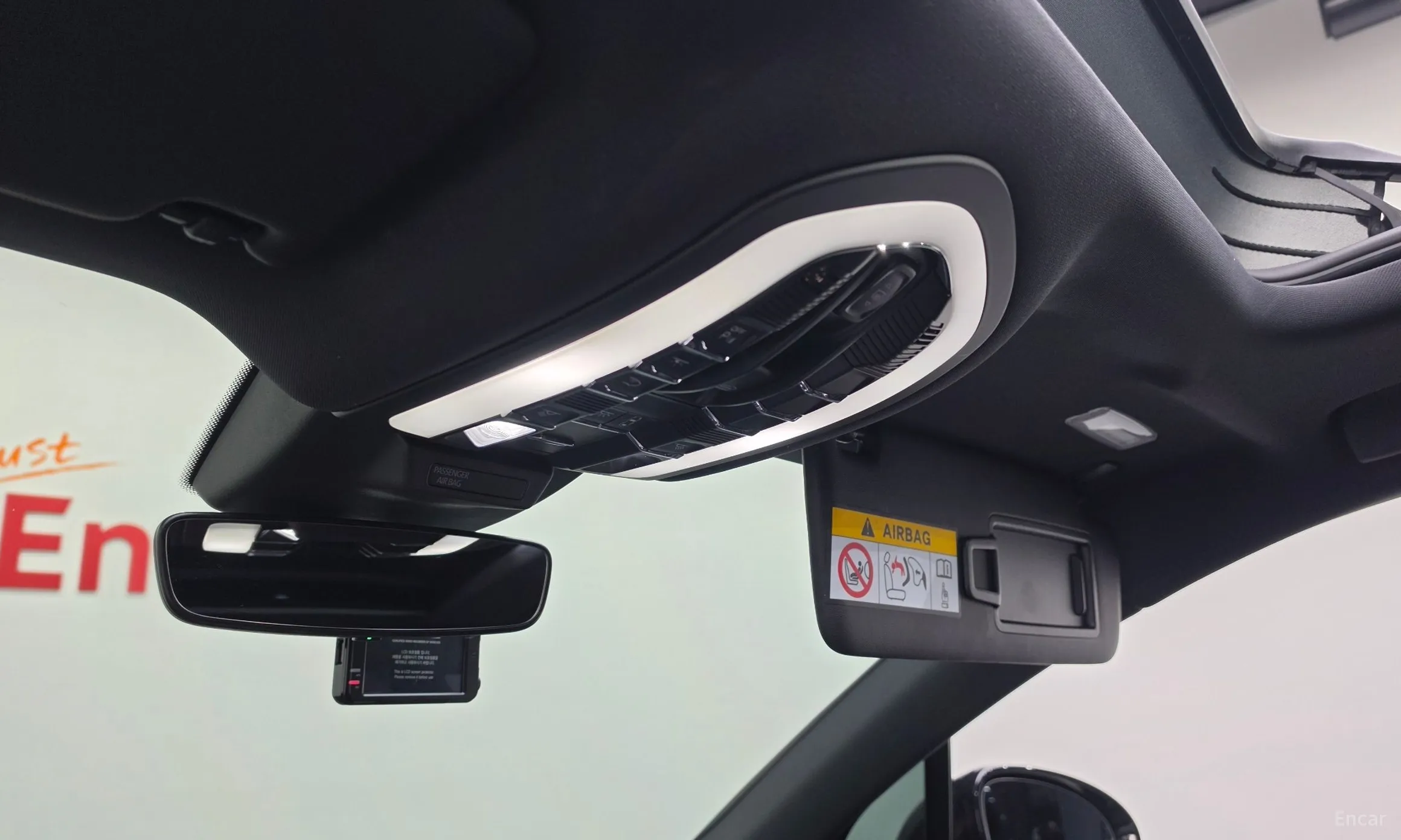 Porsche Macan превью 15