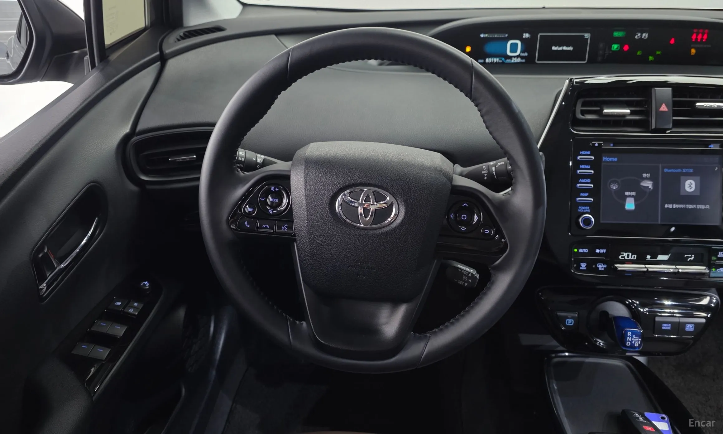 Toyota Prius 4th Generation превью 13