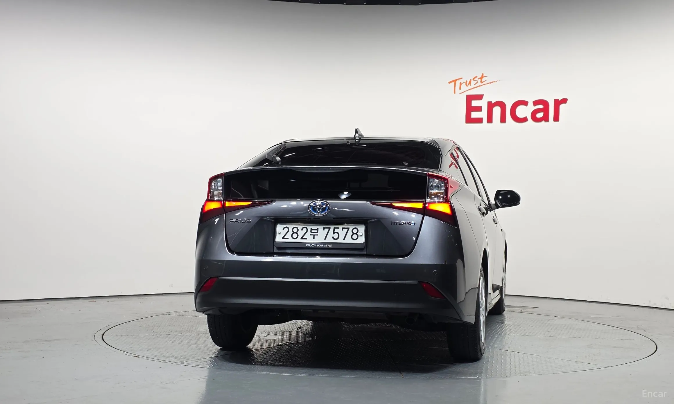 Toyota Prius 4th Generation превью 4