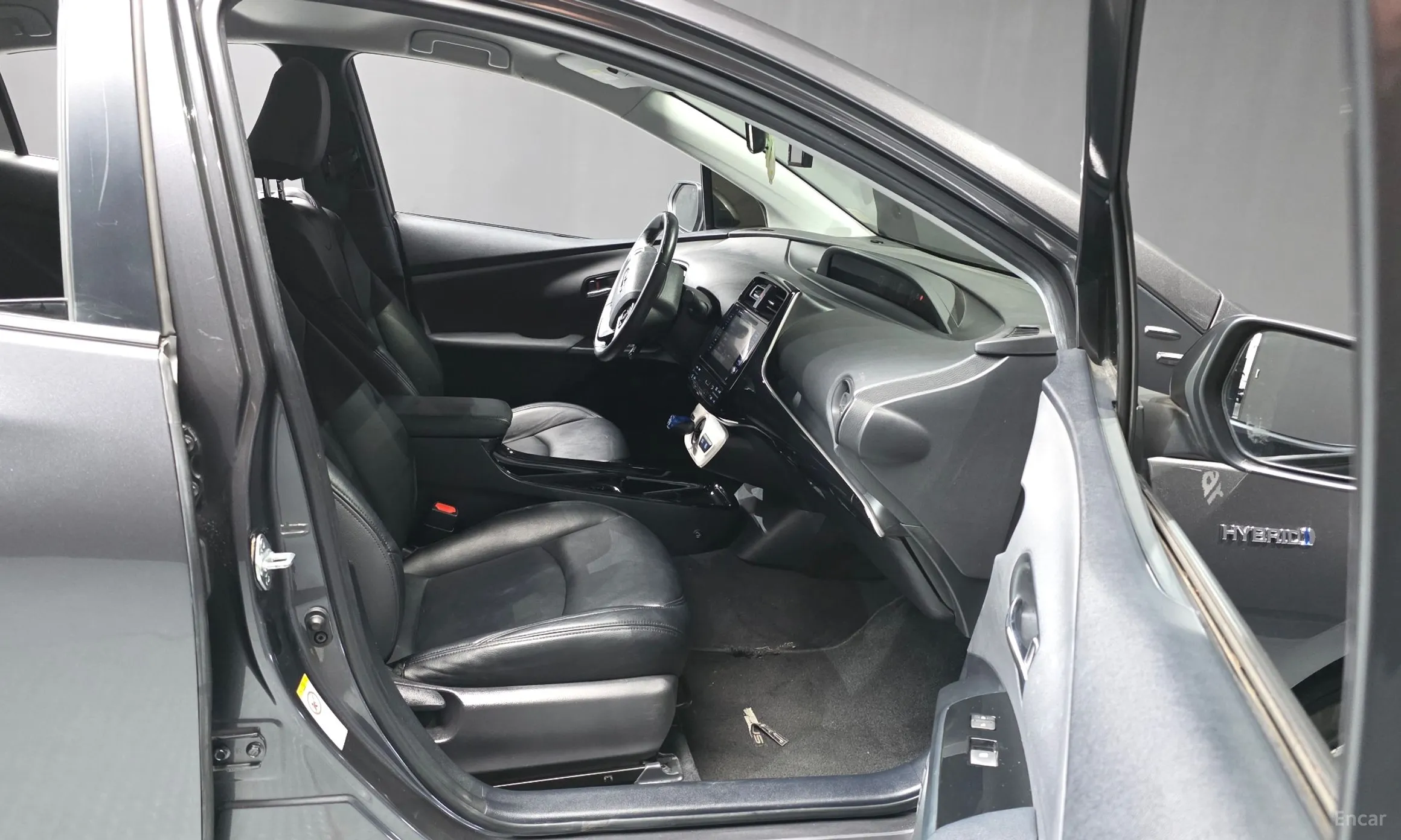 Toyota Prius 4th Generation превью 11