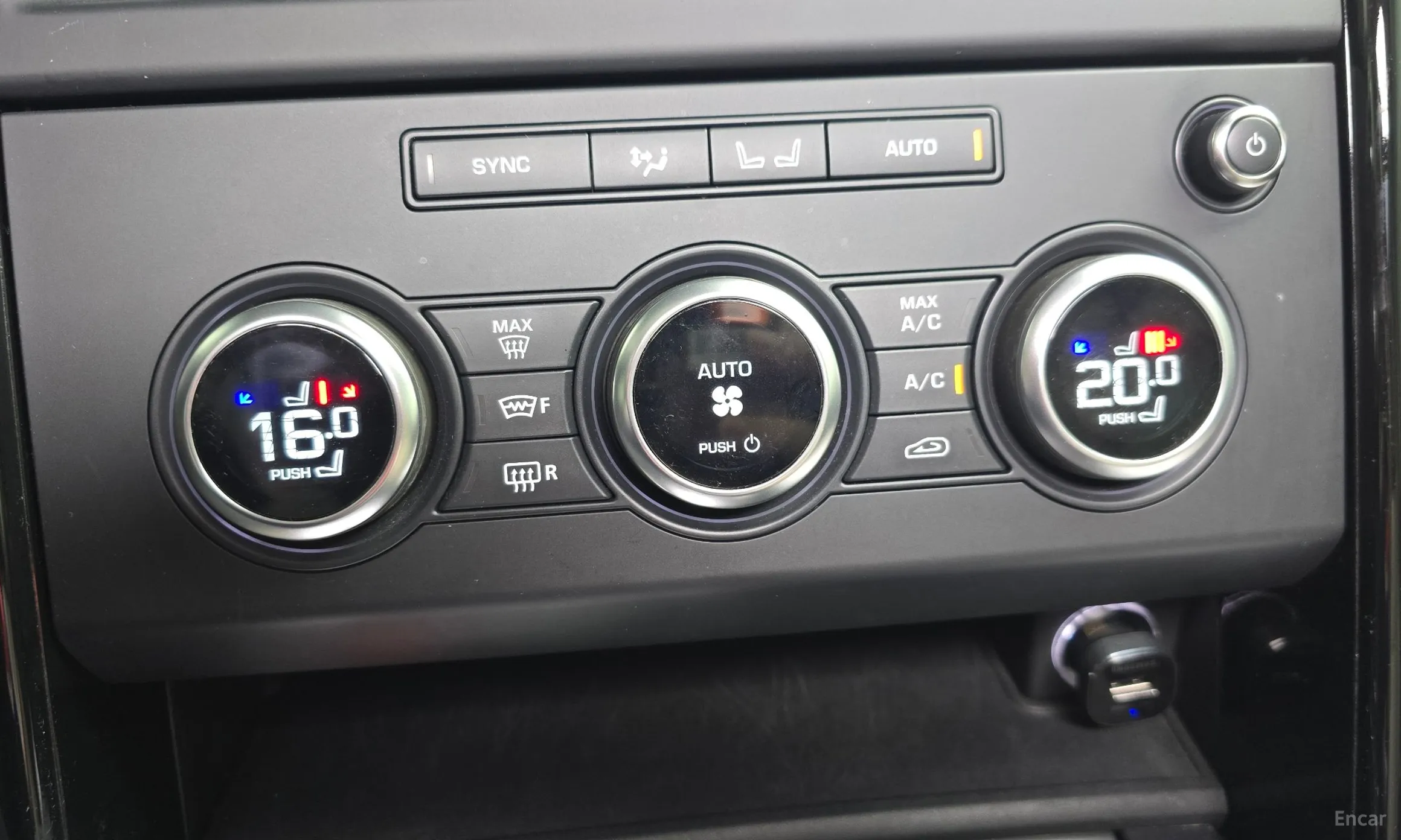 Land Rover Discovery 5 превью 15