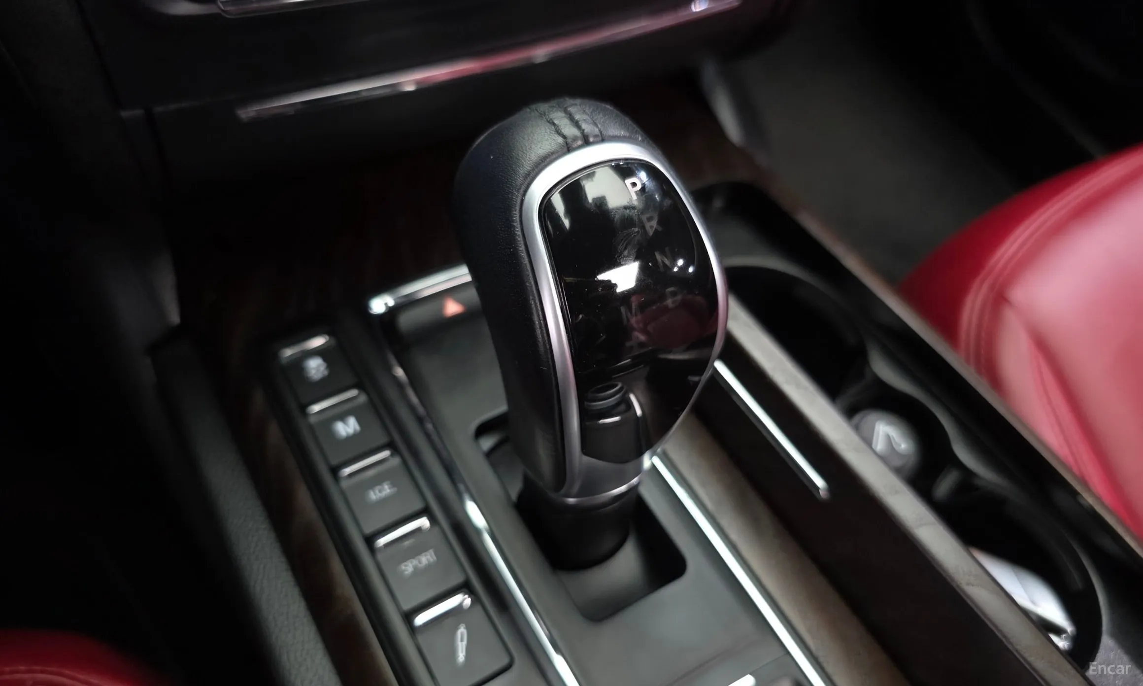 Maserati Ghibli превью 9