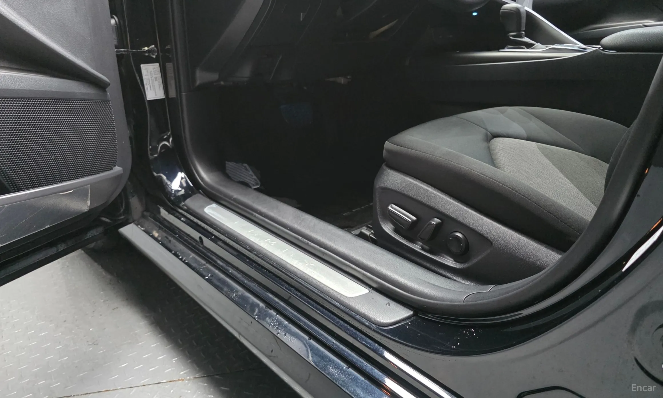 Toyota Camry (XV70) превью 19