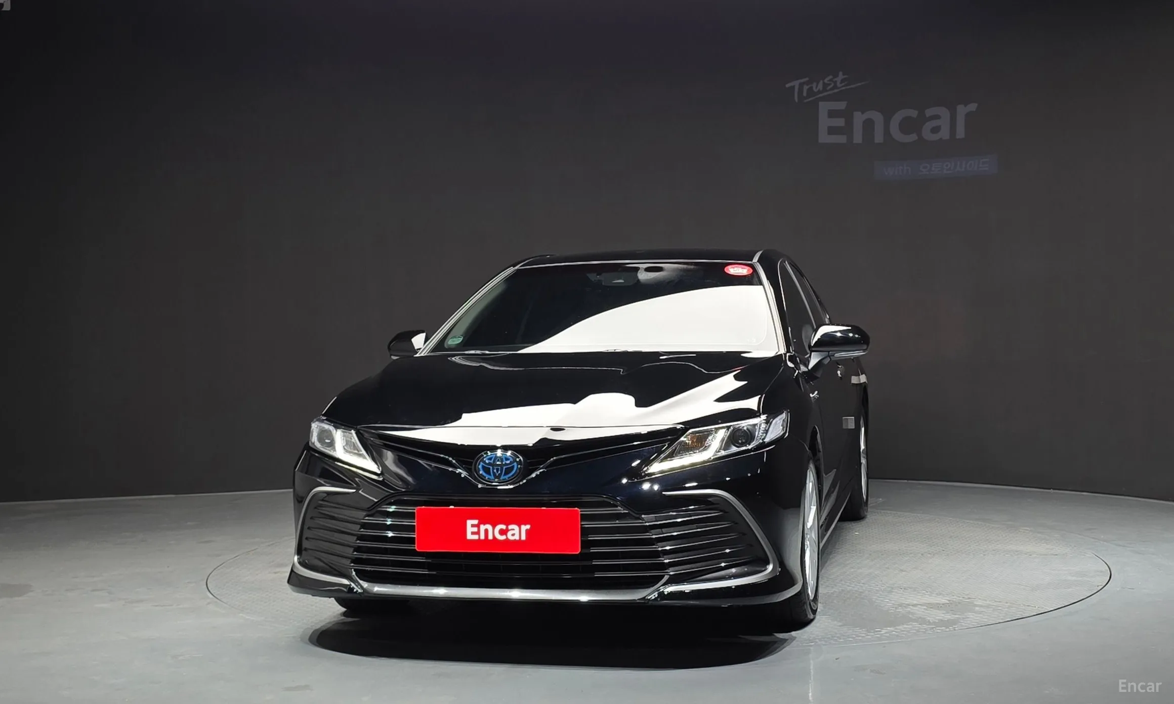 Toyota Camry (XV70) превью 3