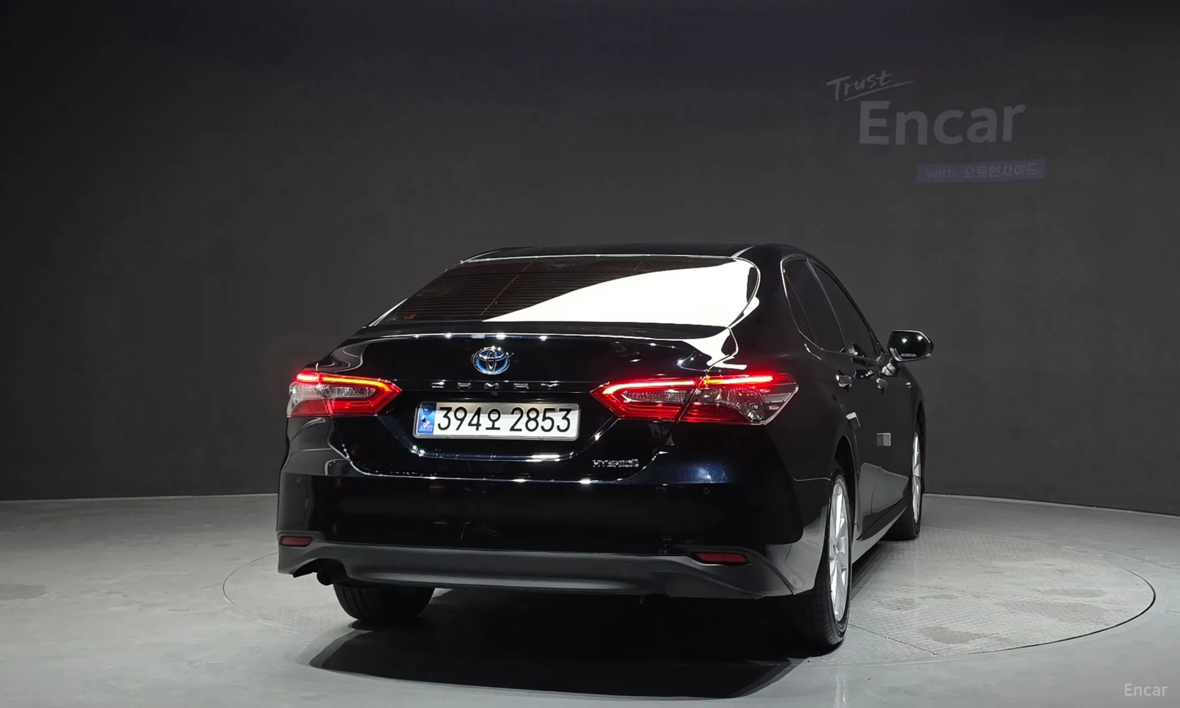 Toyota Camry (XV70) превью 4