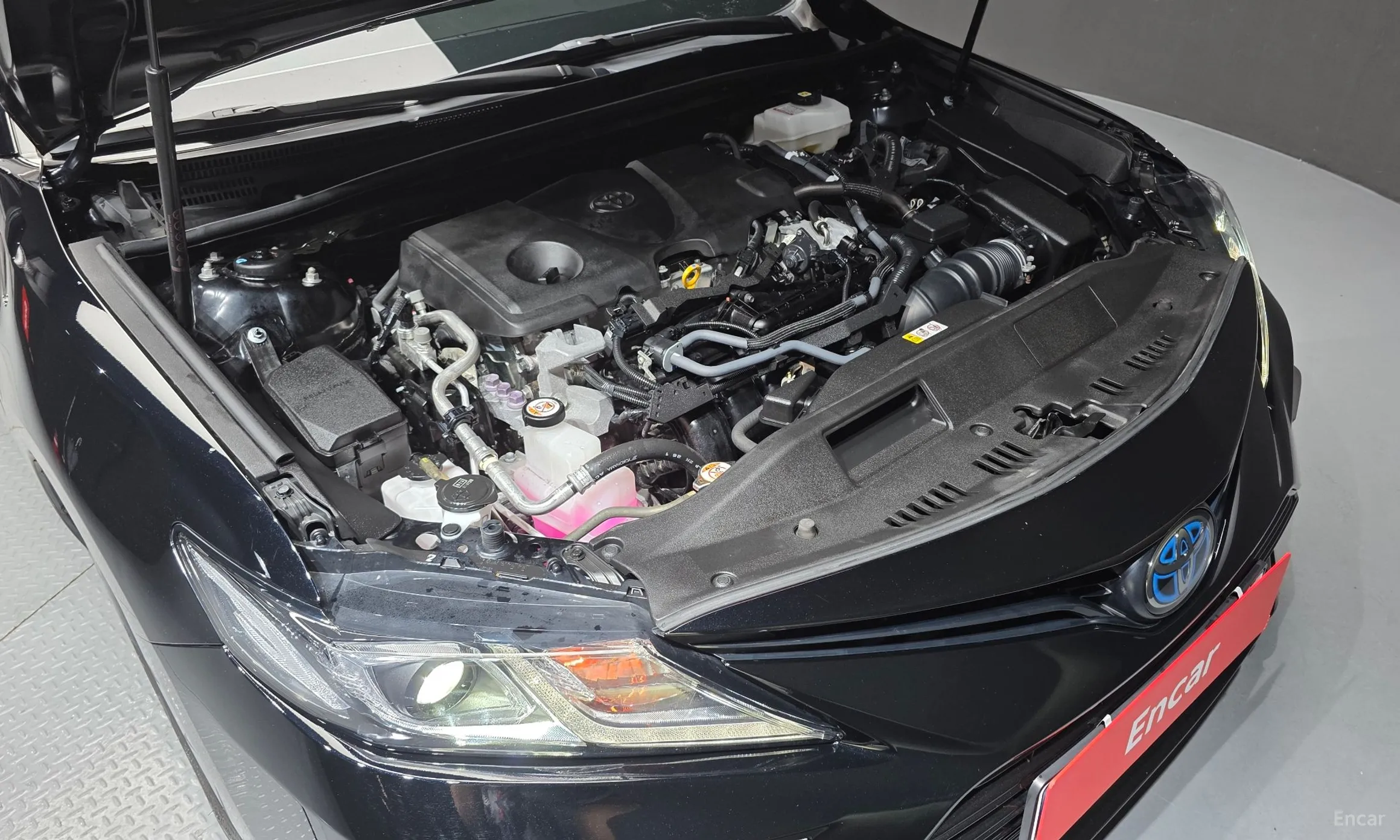 Toyota Camry (XV70) превью 6