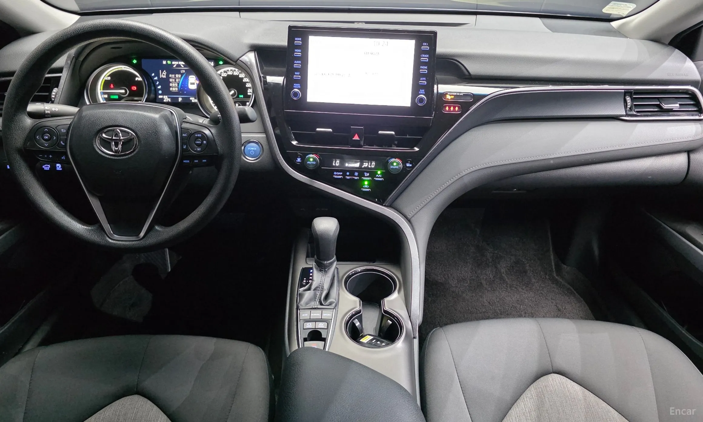 Toyota Camry (XV70) превью 7