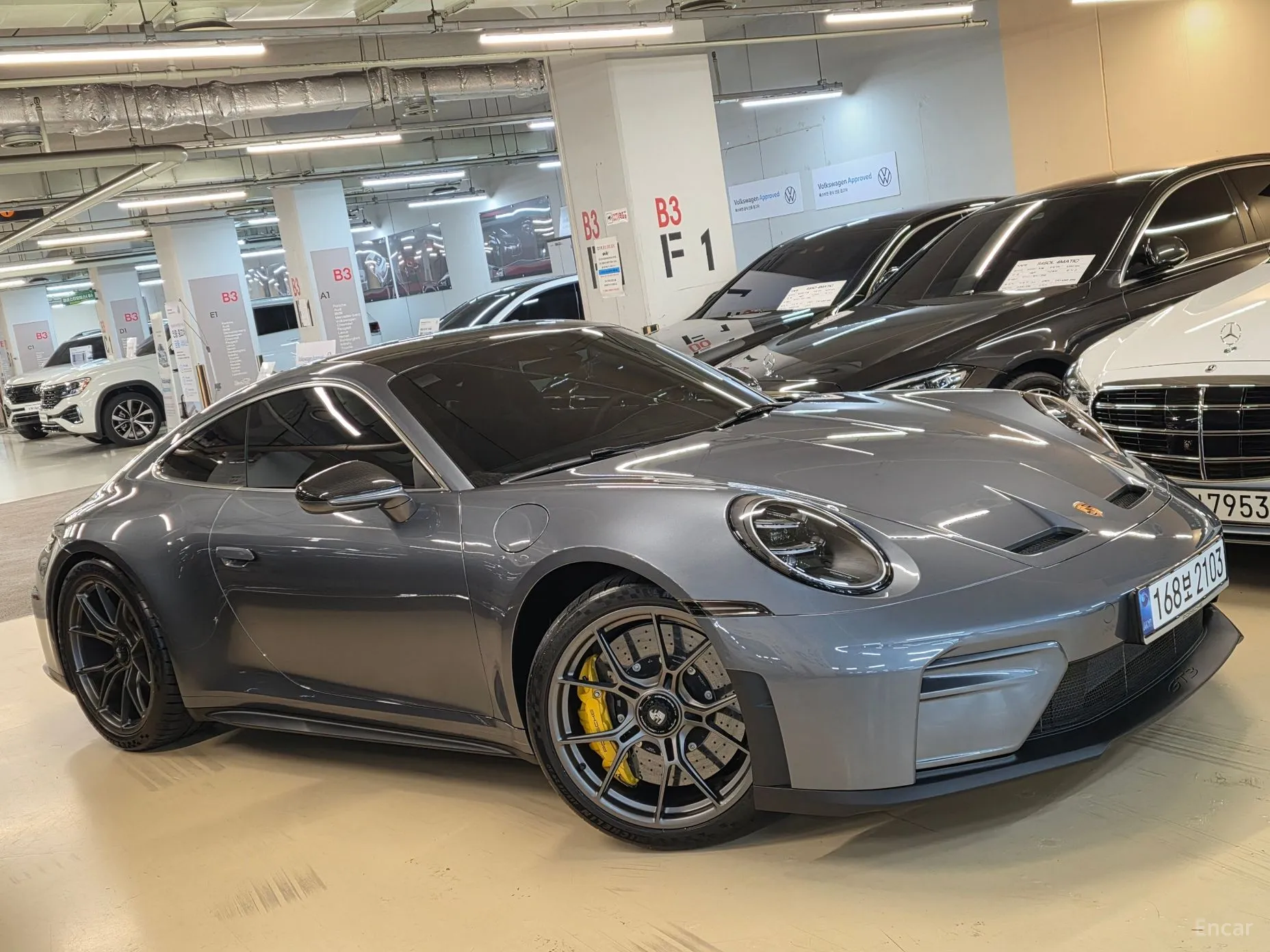 Porsche 911 (992)