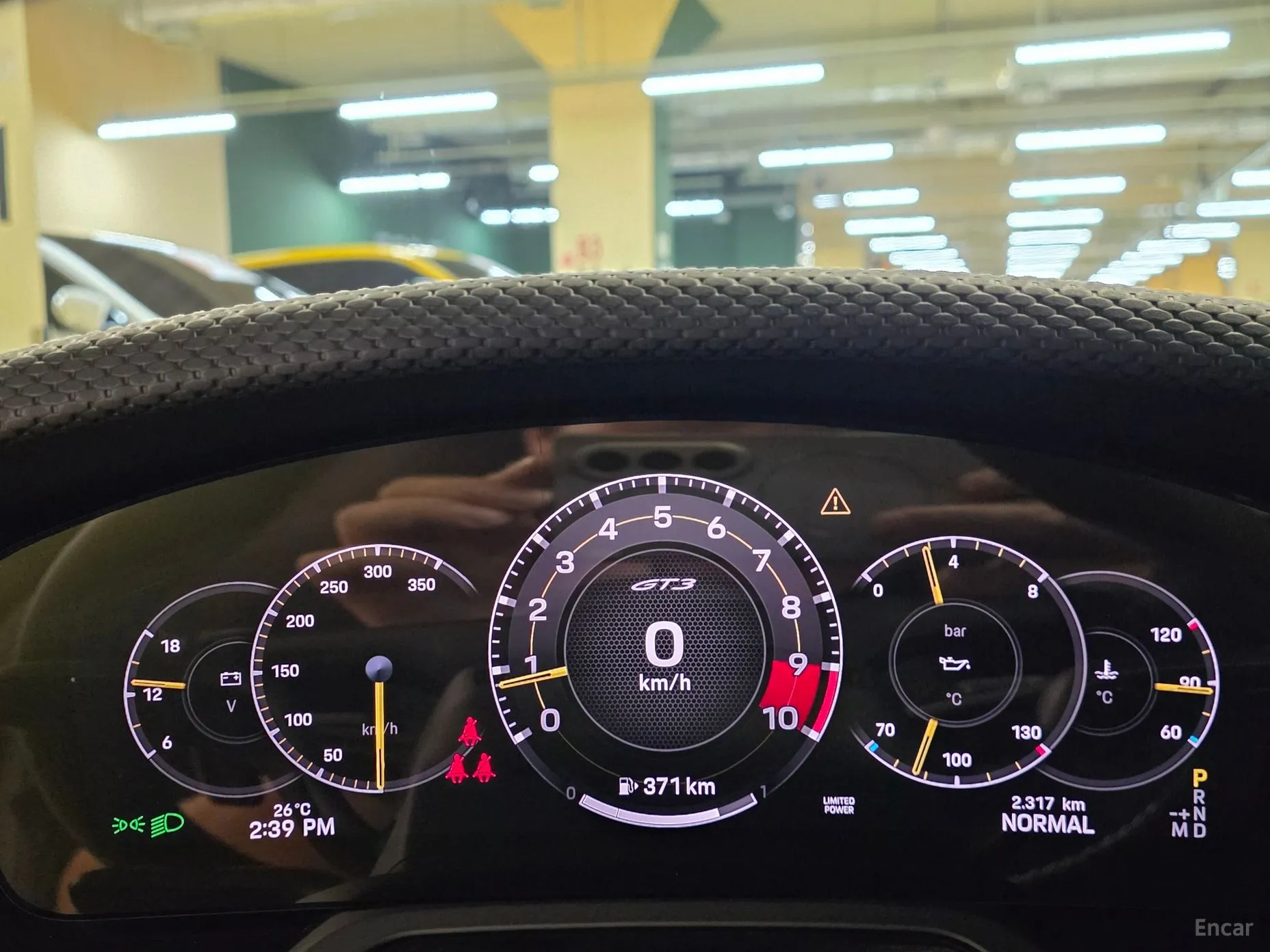 Porsche 911 (992) превью 12
