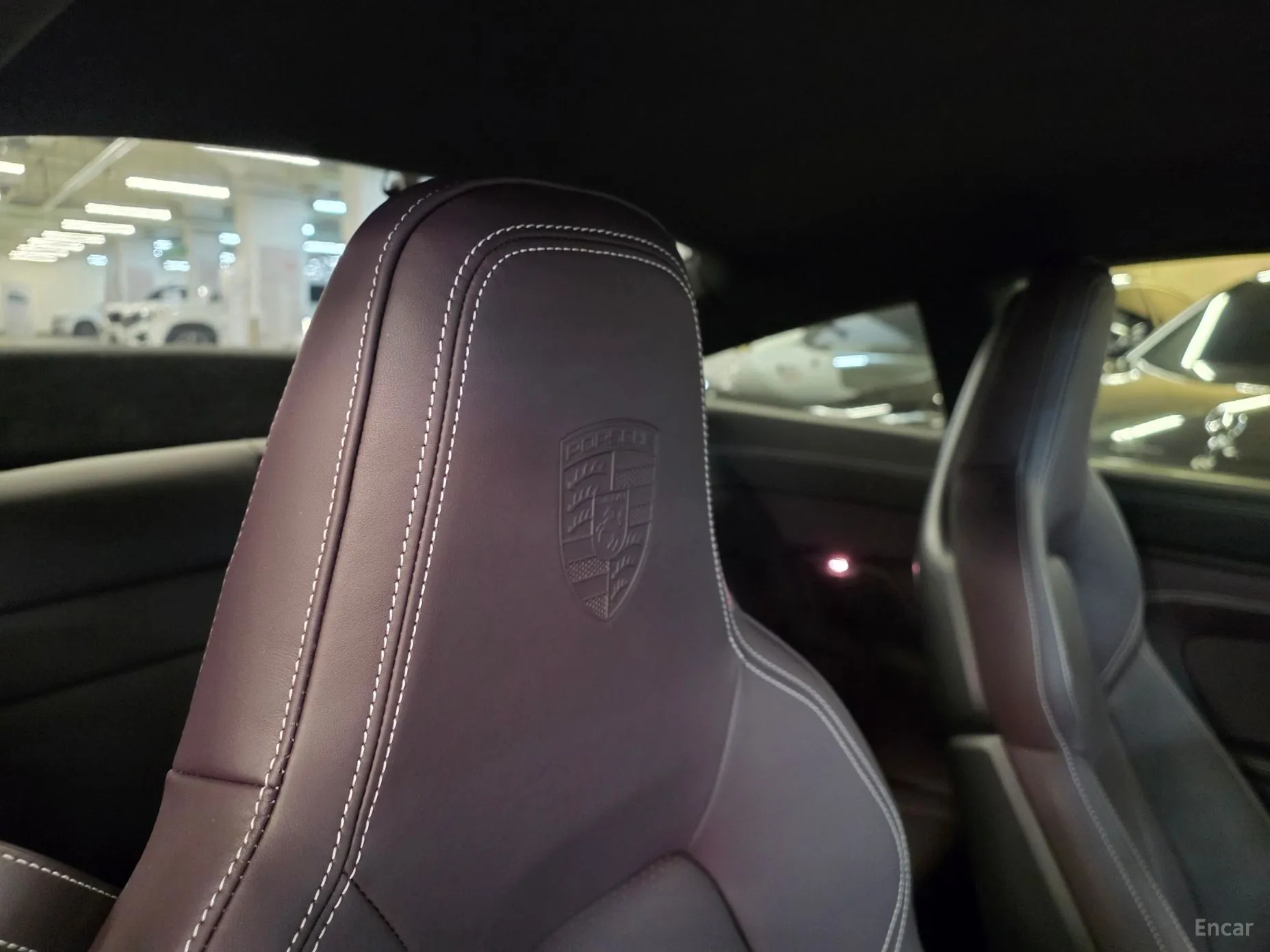 Porsche 911 (992) превью 14