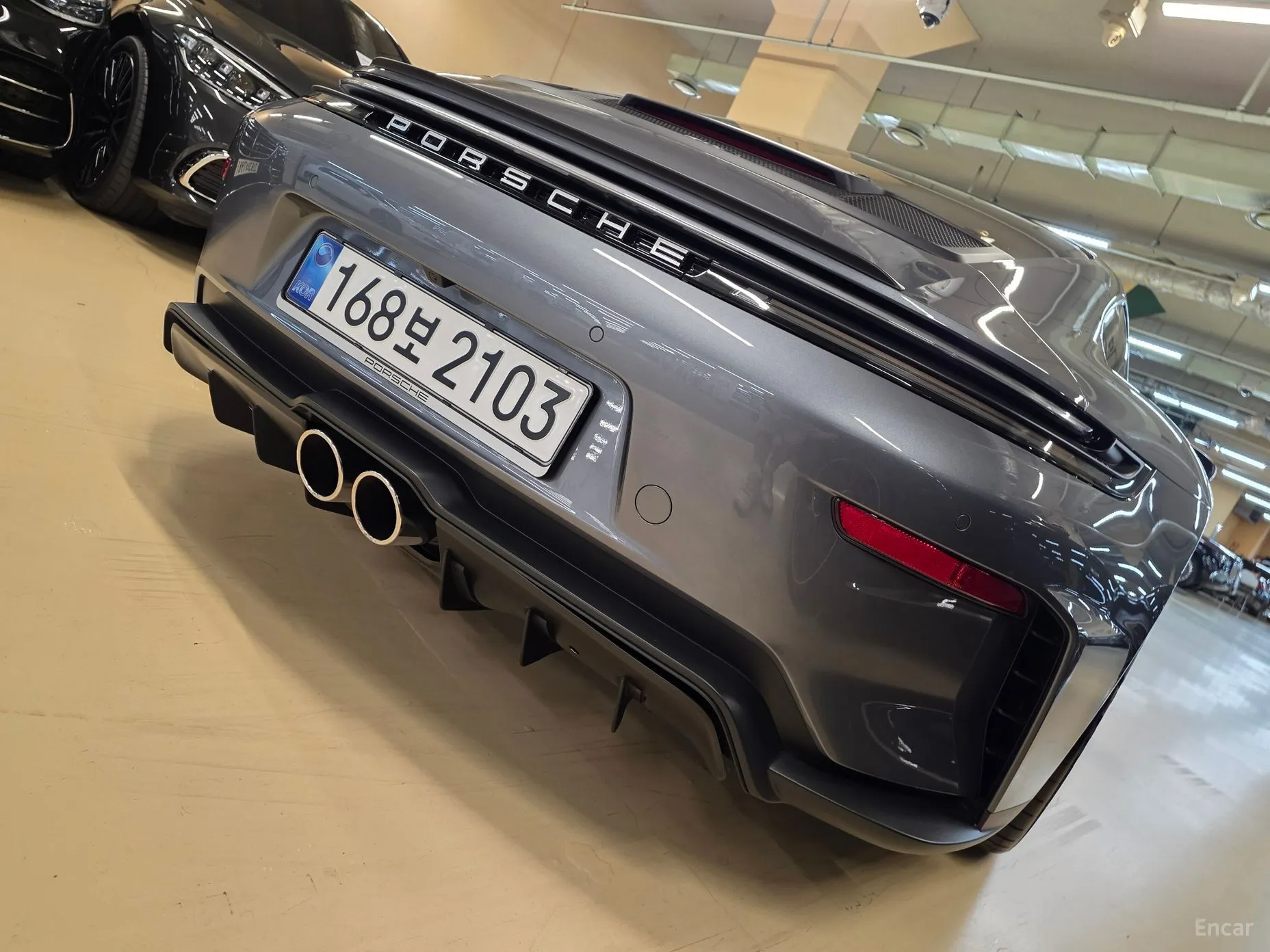 Porsche 911 (992) превью 15