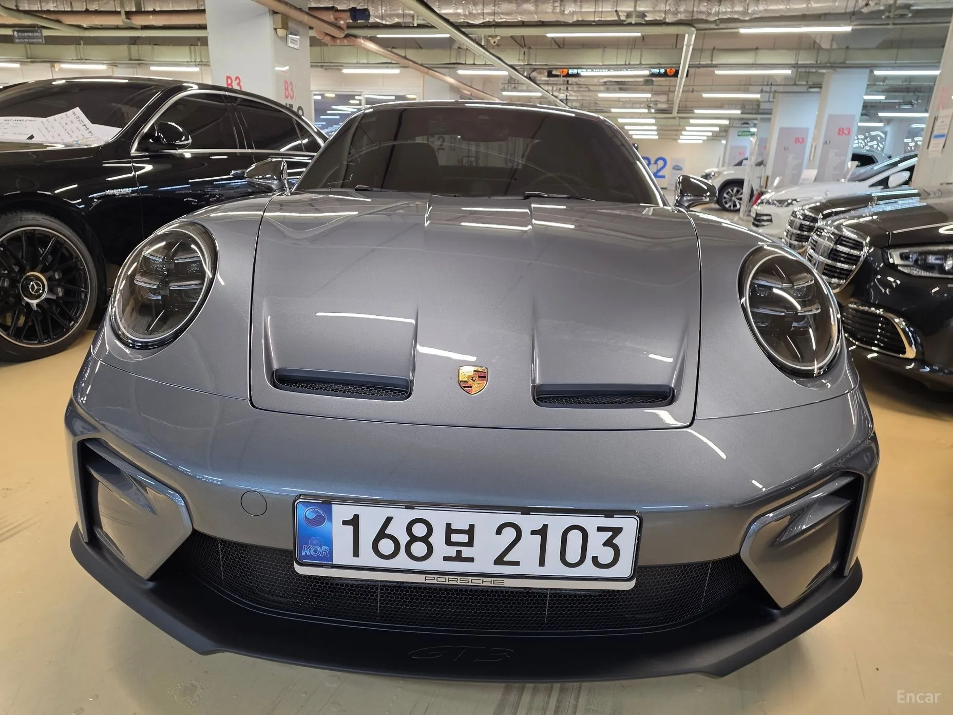 Porsche 911 (992)