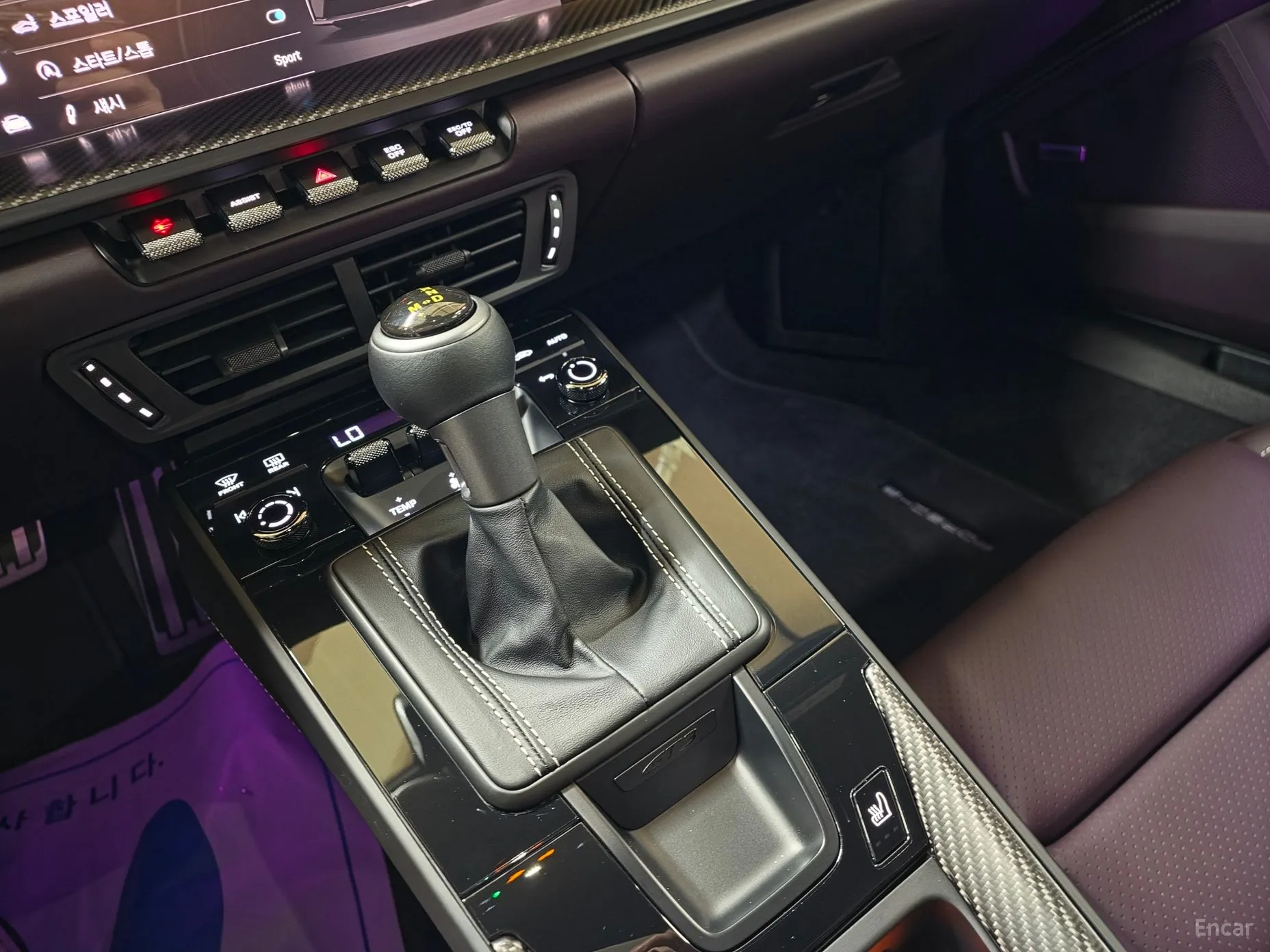 Porsche 911 (992) превью 7