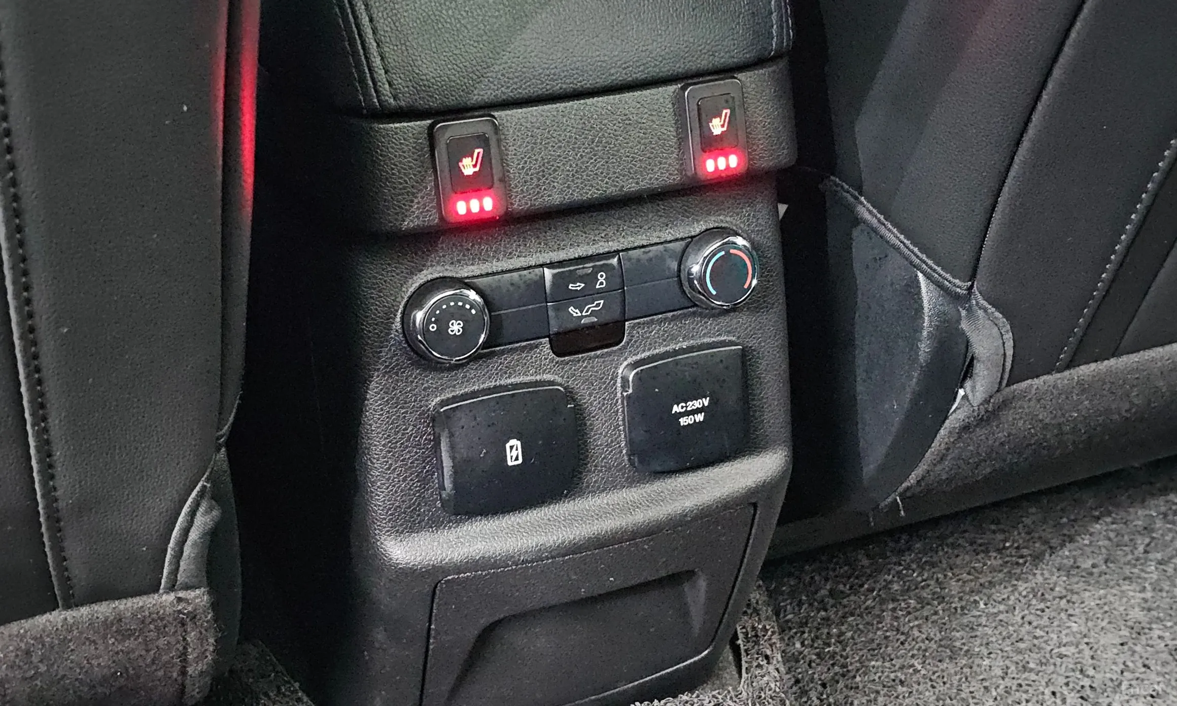 Ford Explorer превью 19