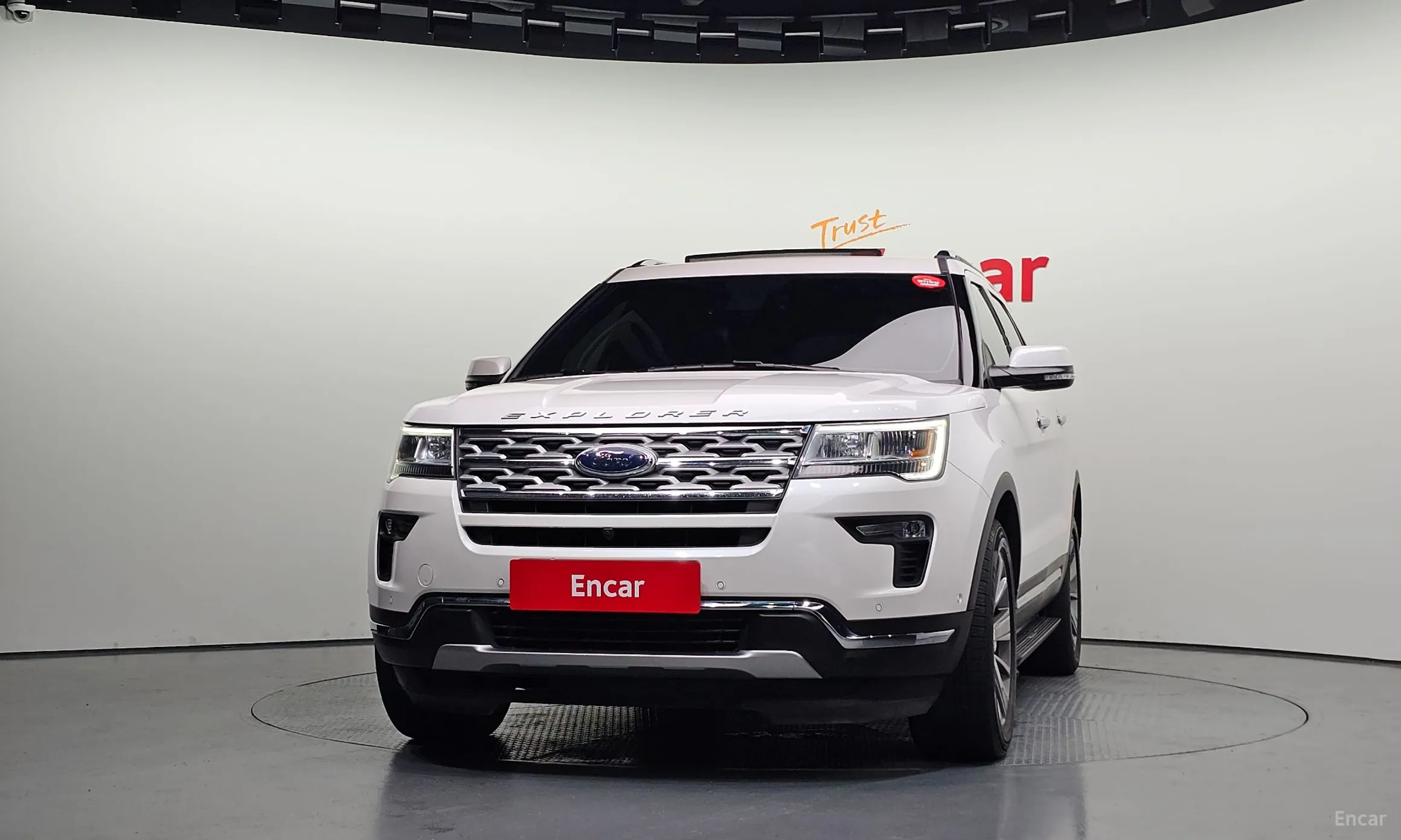 Ford Explorer превью 3
