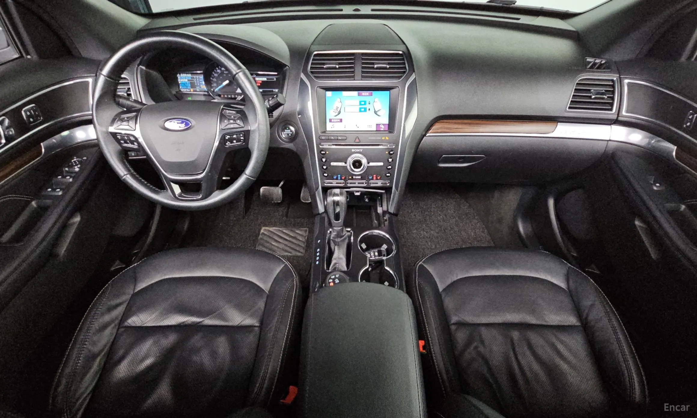 Ford Explorer превью 7
