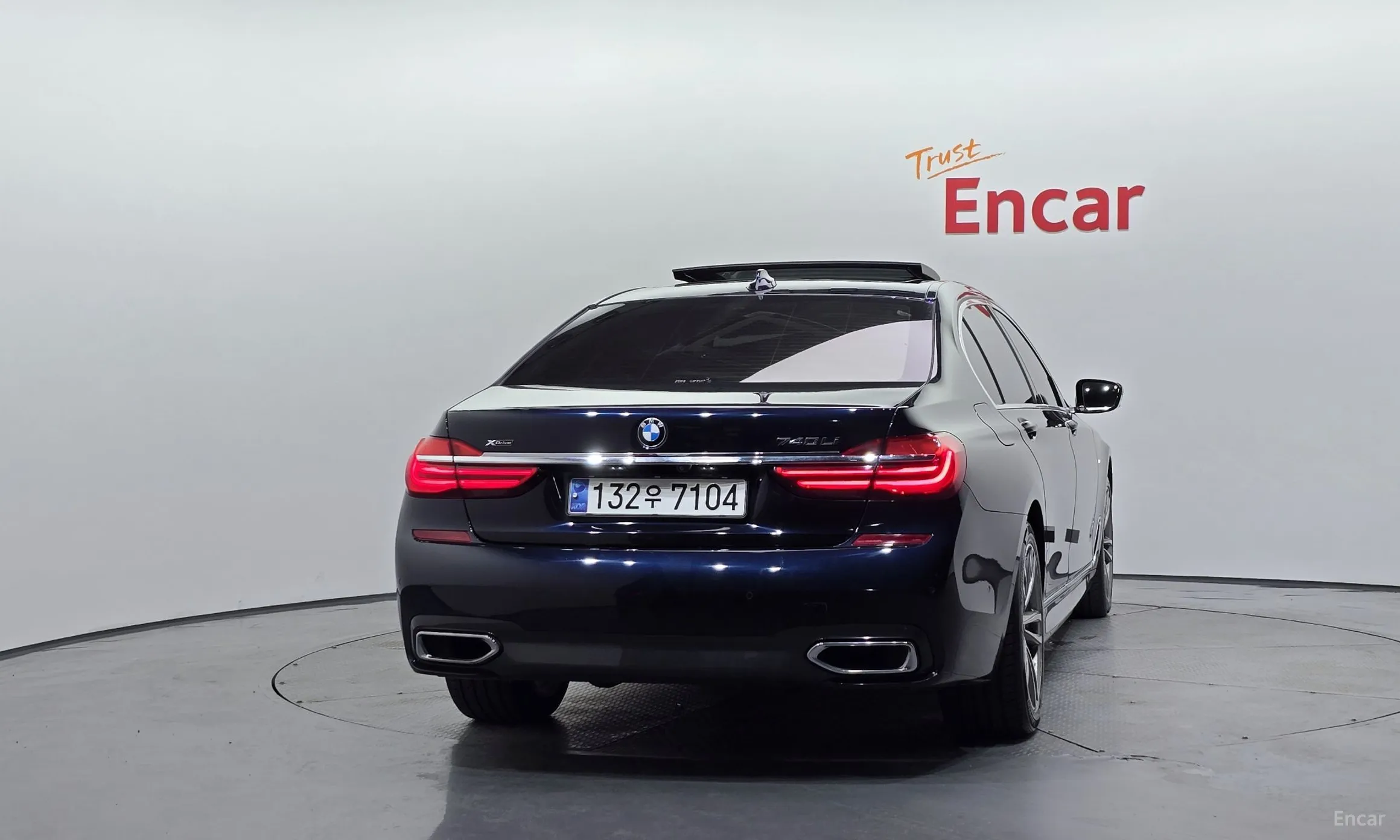 BMW 7 Series (G11) превью 4