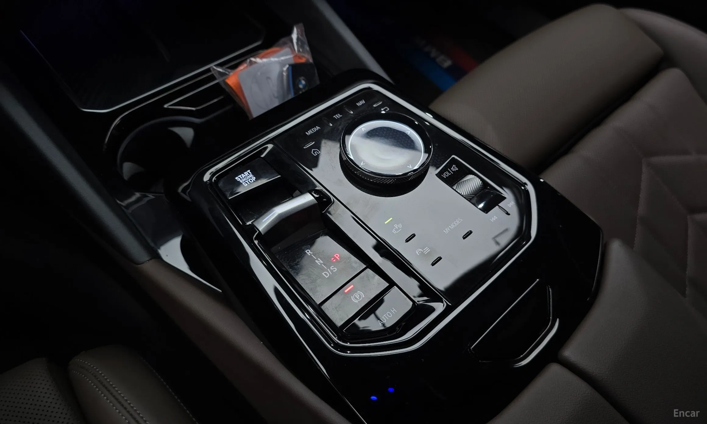 BMW 5 Series (G60) превью 9