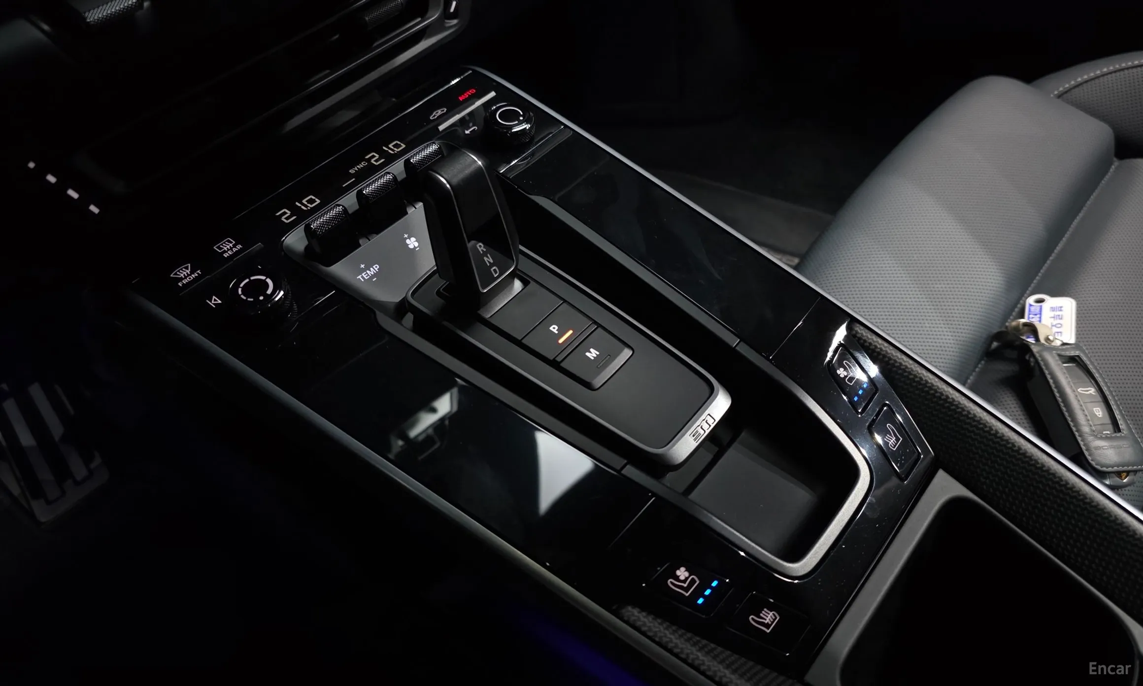Porsche 911 (992) превью 9