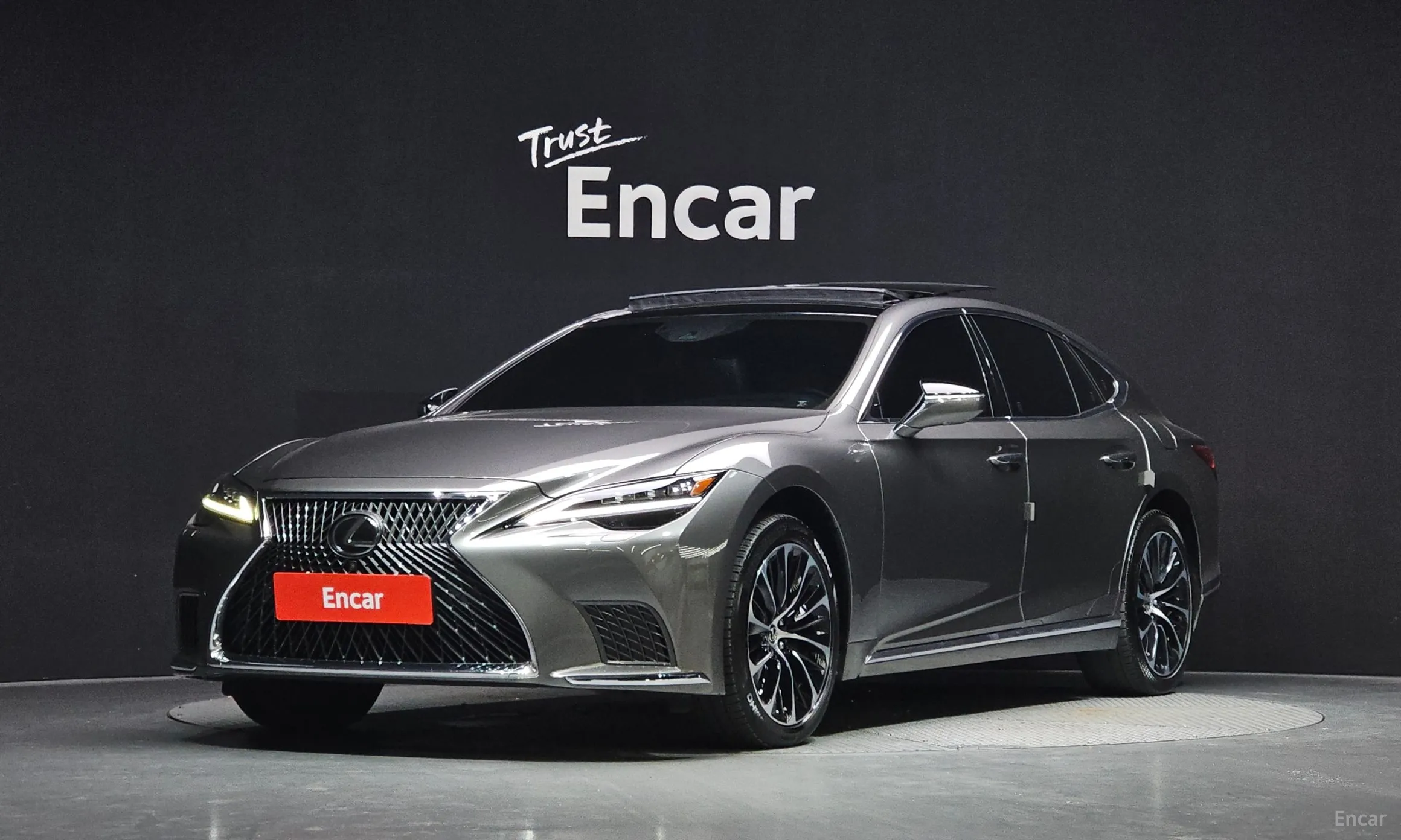 Lexus LS500 5th Generation