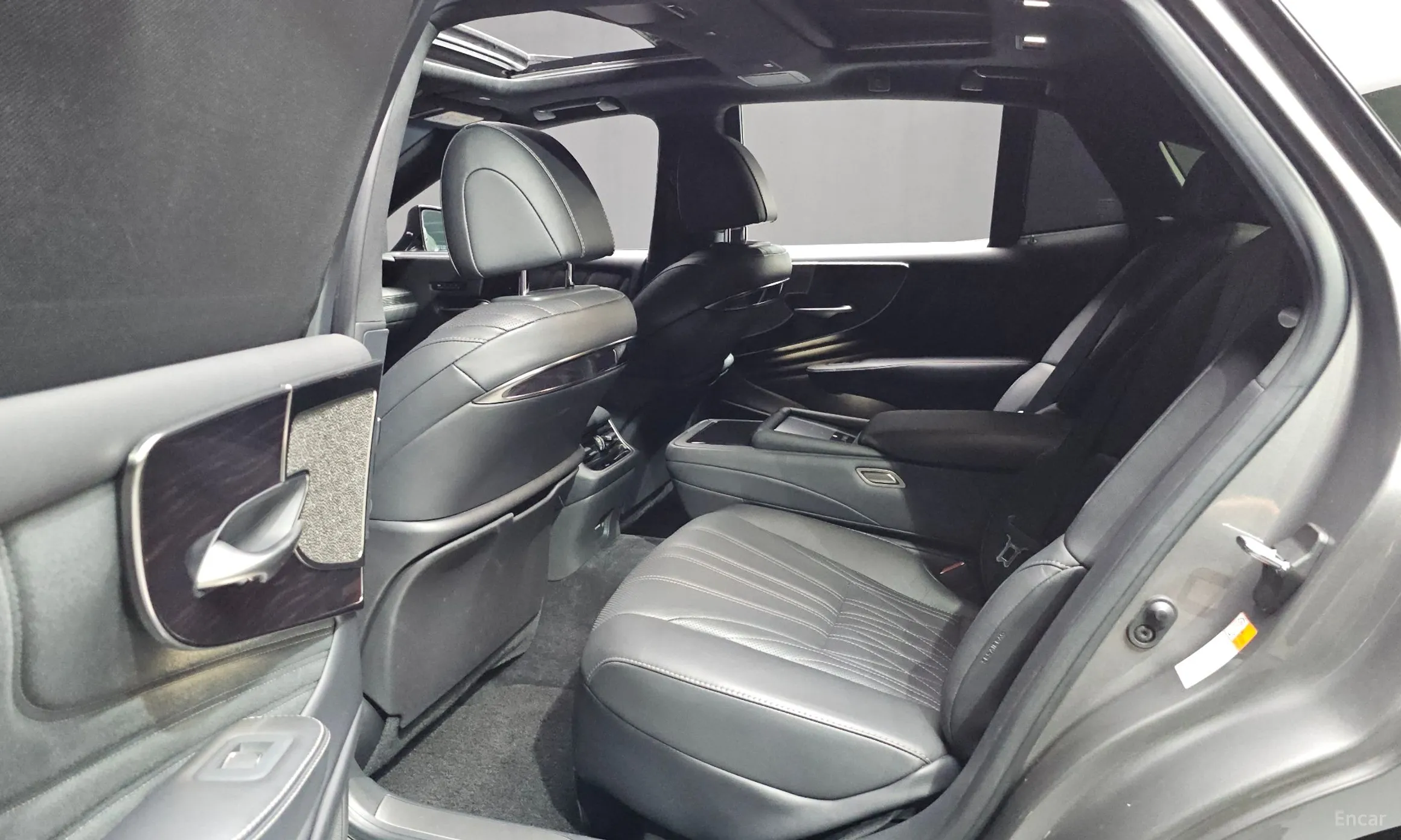 Lexus LS500 5th Generation превью 12