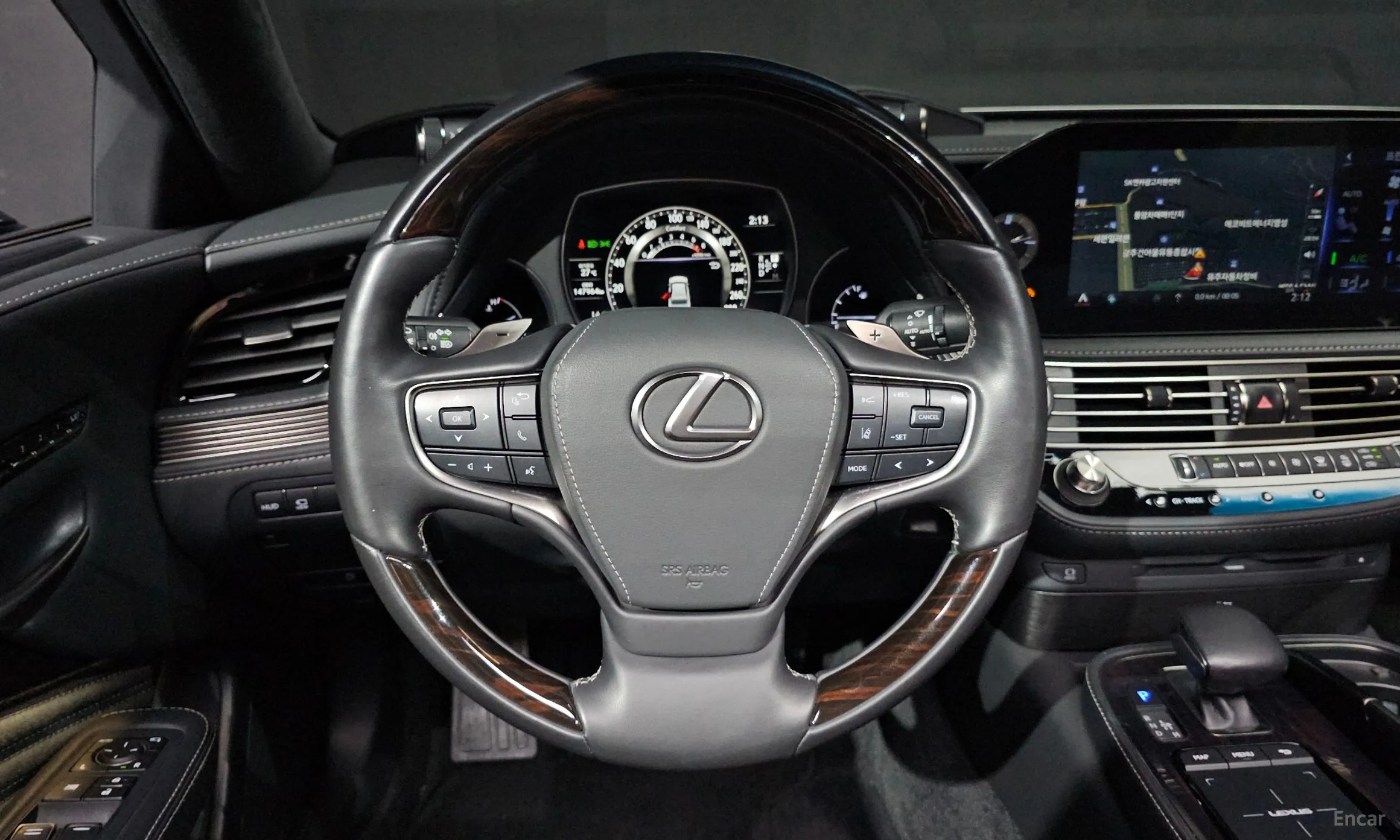 Lexus LS500 5th Generation превью 13