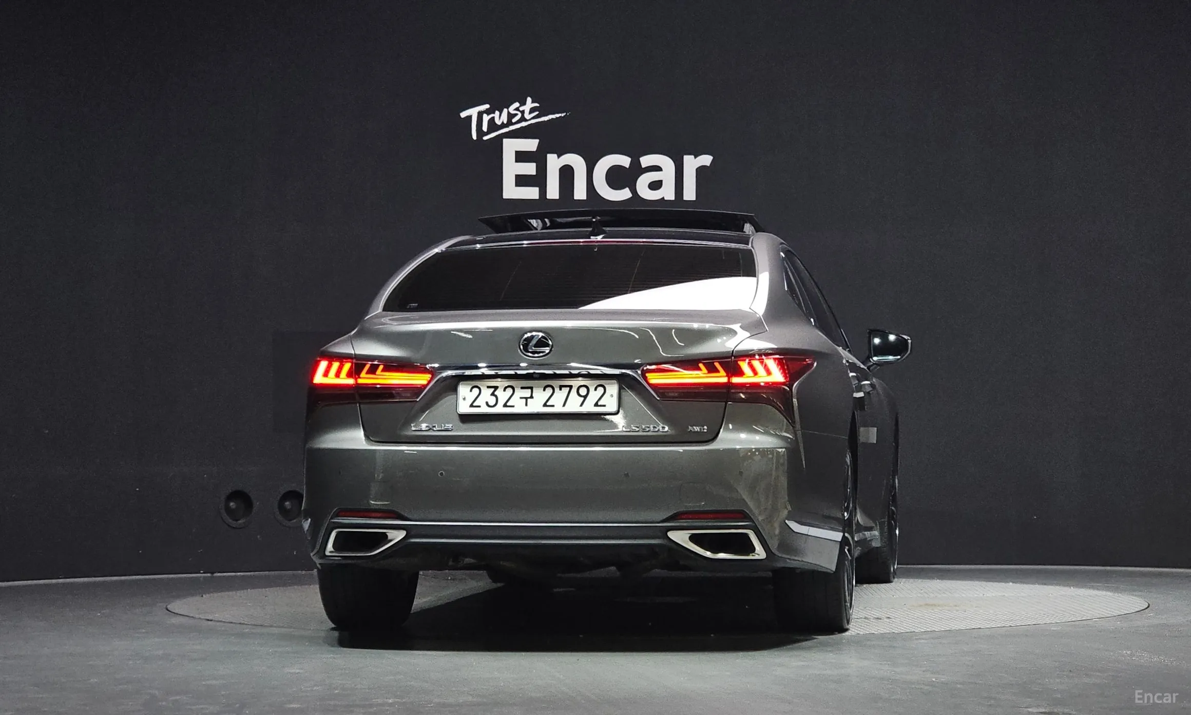 Lexus LS500 5th Generation превью 4