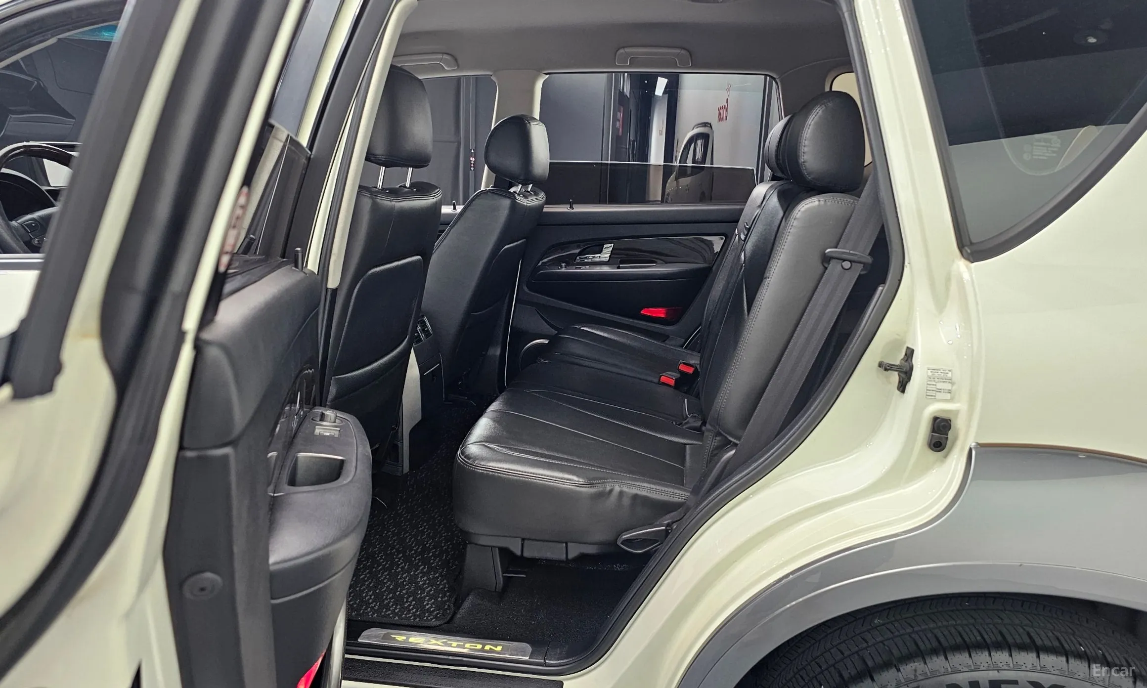 KG Mobility (SsangYong) Super Rexton превью 11