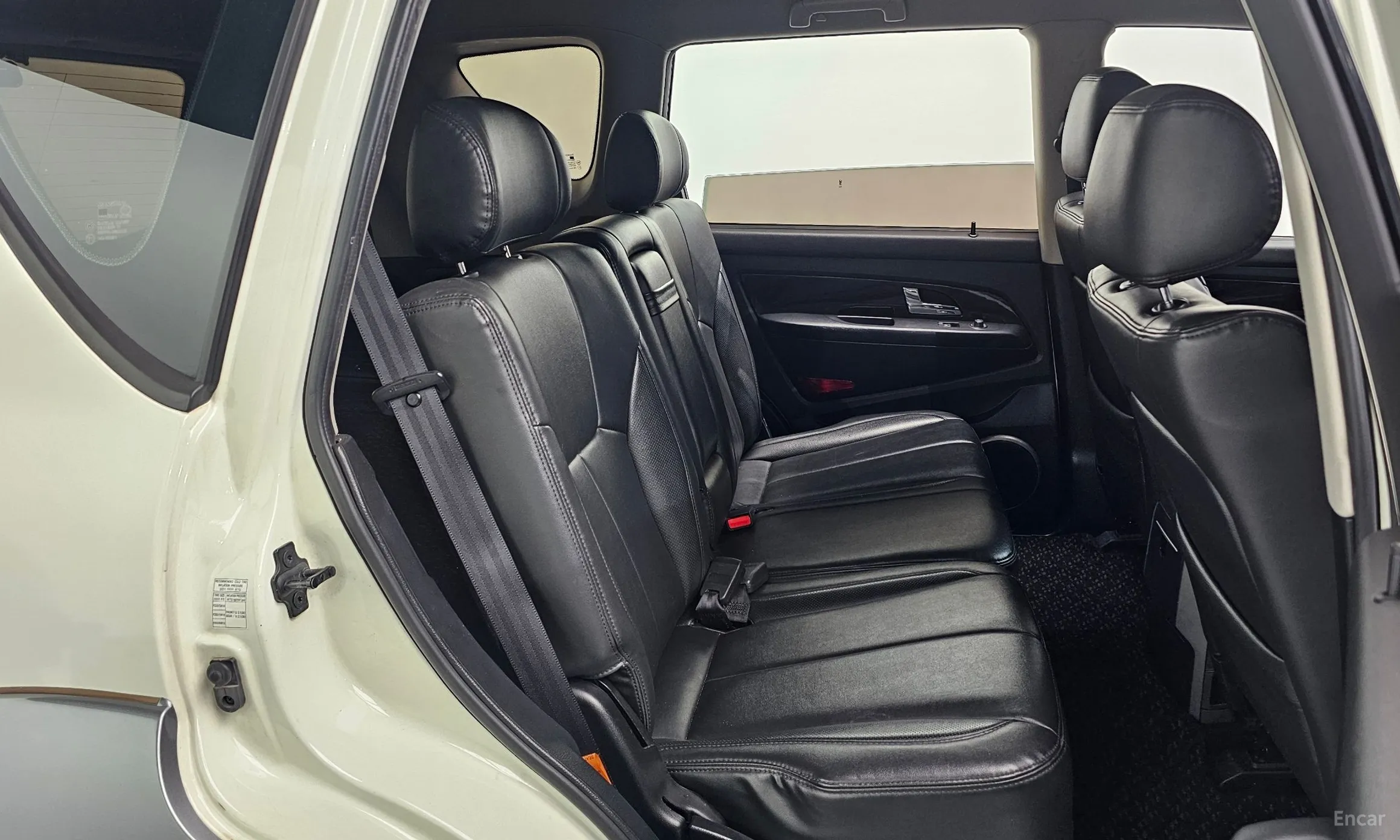 KG Mobility (SsangYong) Super Rexton превью 12