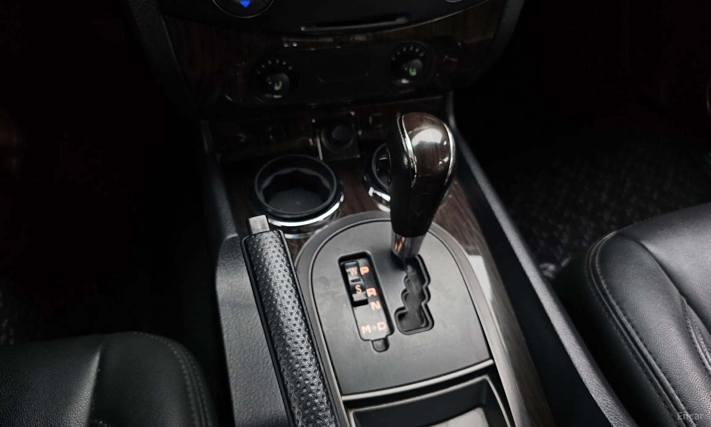 KG Mobility (SsangYong) Super Rexton превью 9
