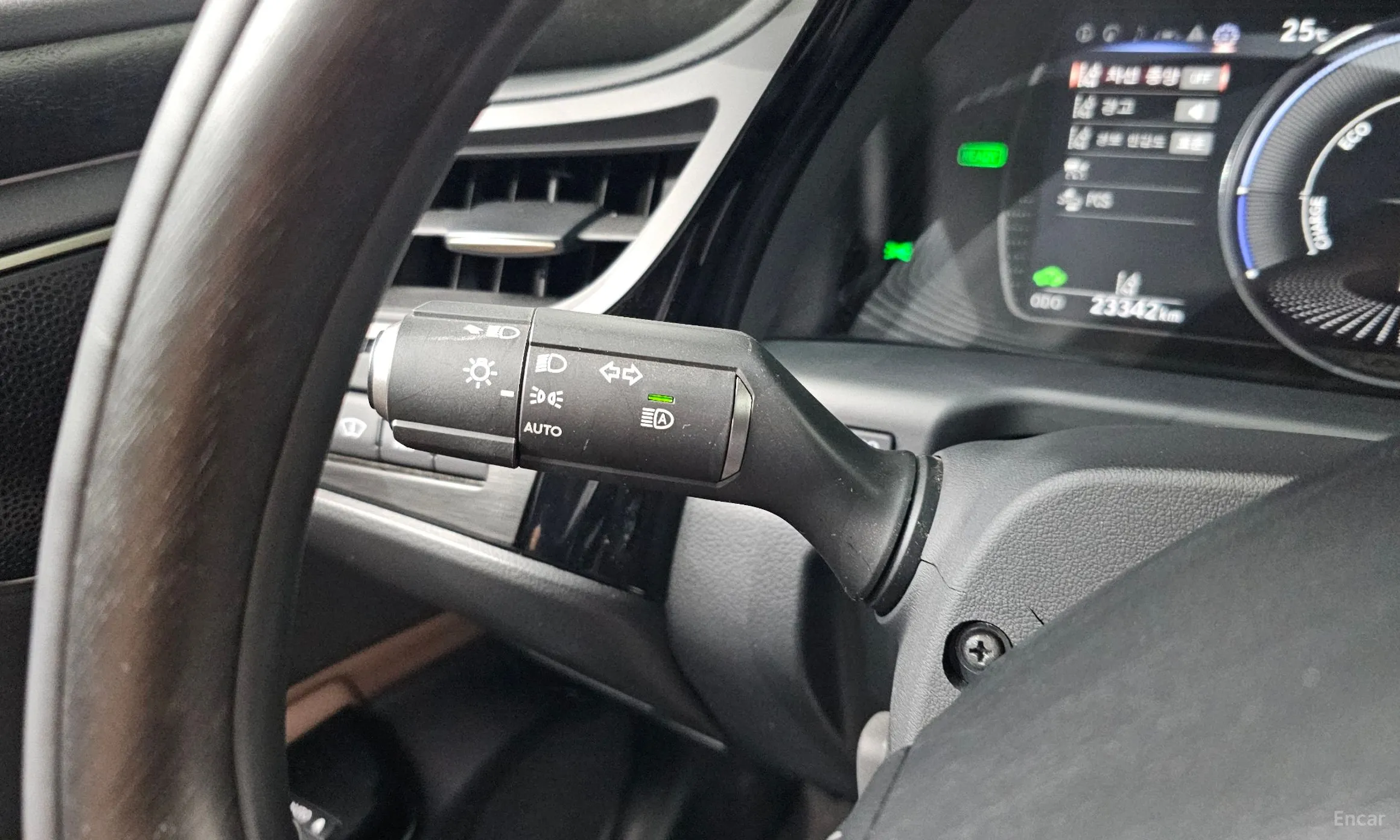 Lexus ES300h 7th Generation превью 14