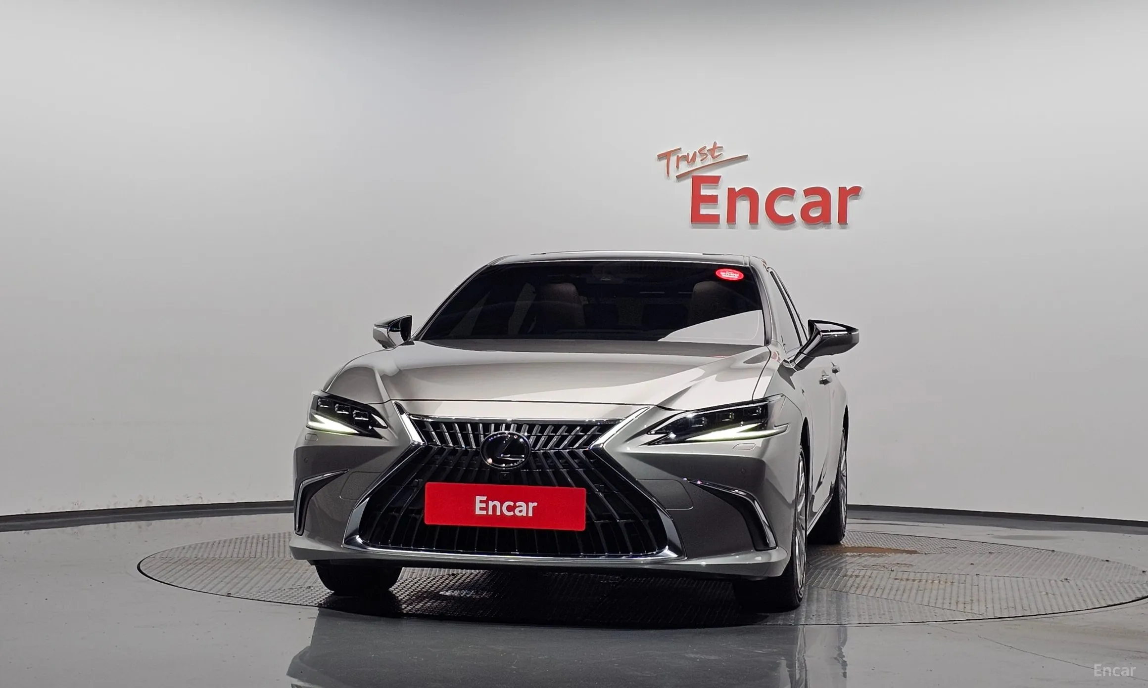 Lexus ES300h 7th Generation превью 3