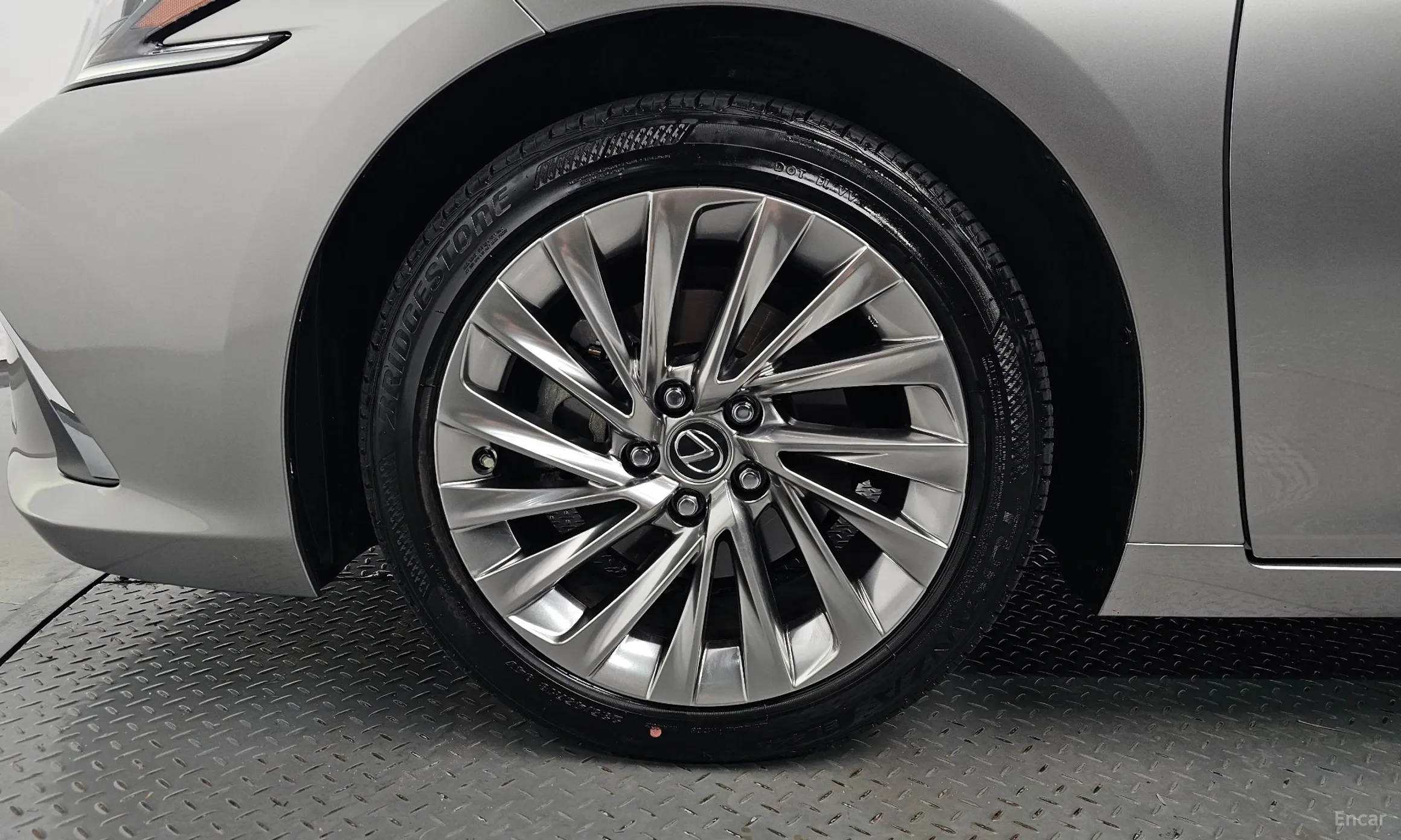 Lexus ES300h 7th Generation превью 5