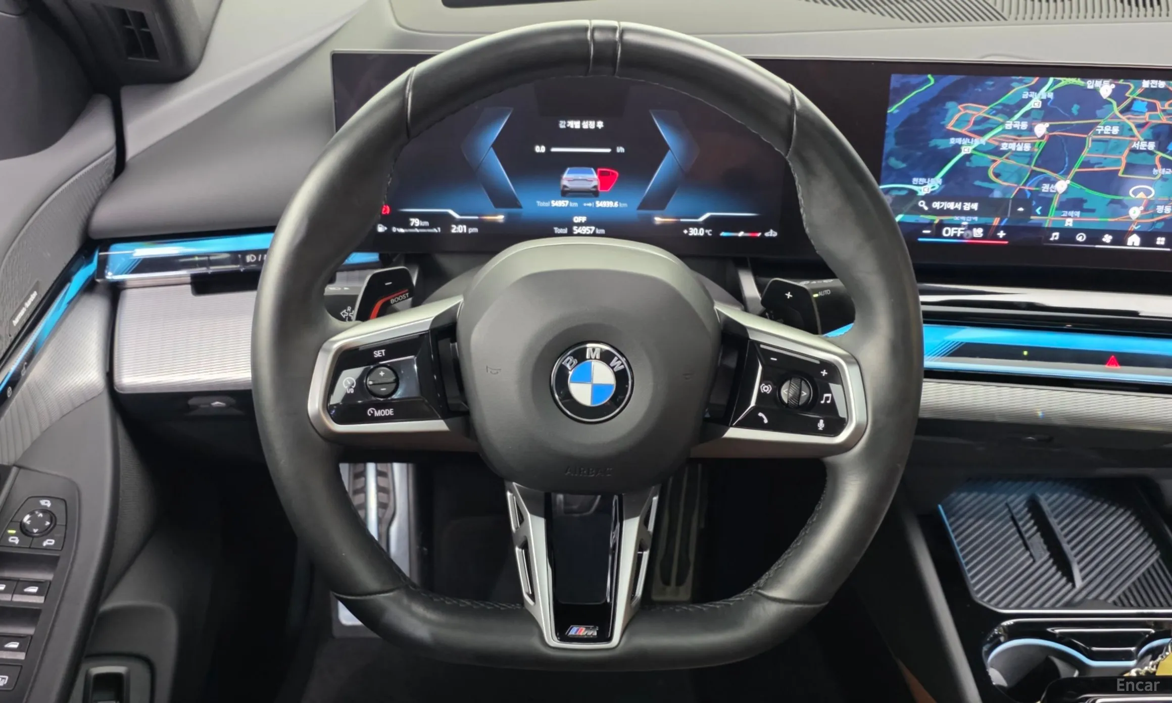BMW 5 Series (G60) превью 13